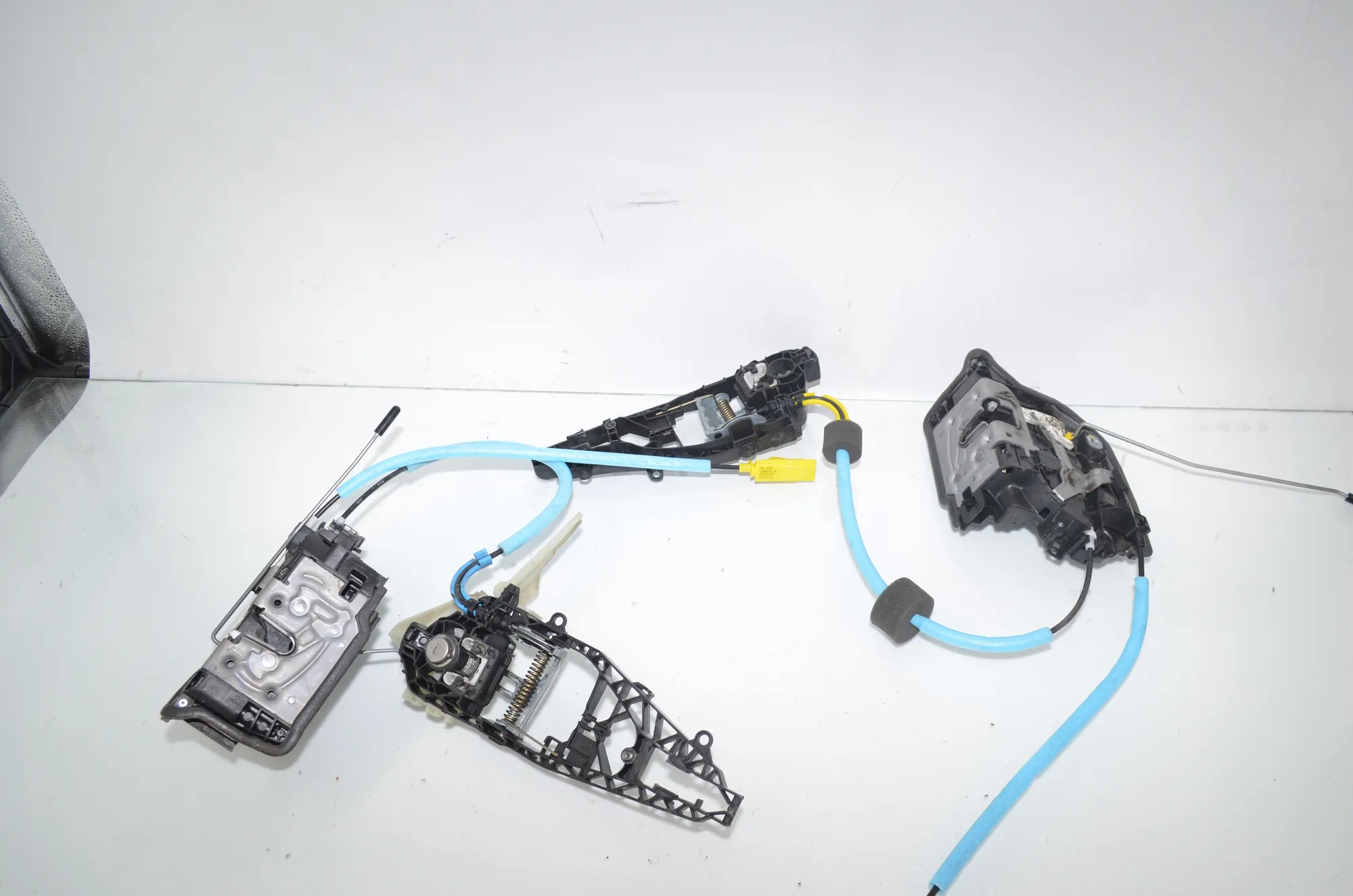 Rear Left Door Lock – OEM 7281939 · BMW 2 Gran Tourer (F46) 216 d 2015