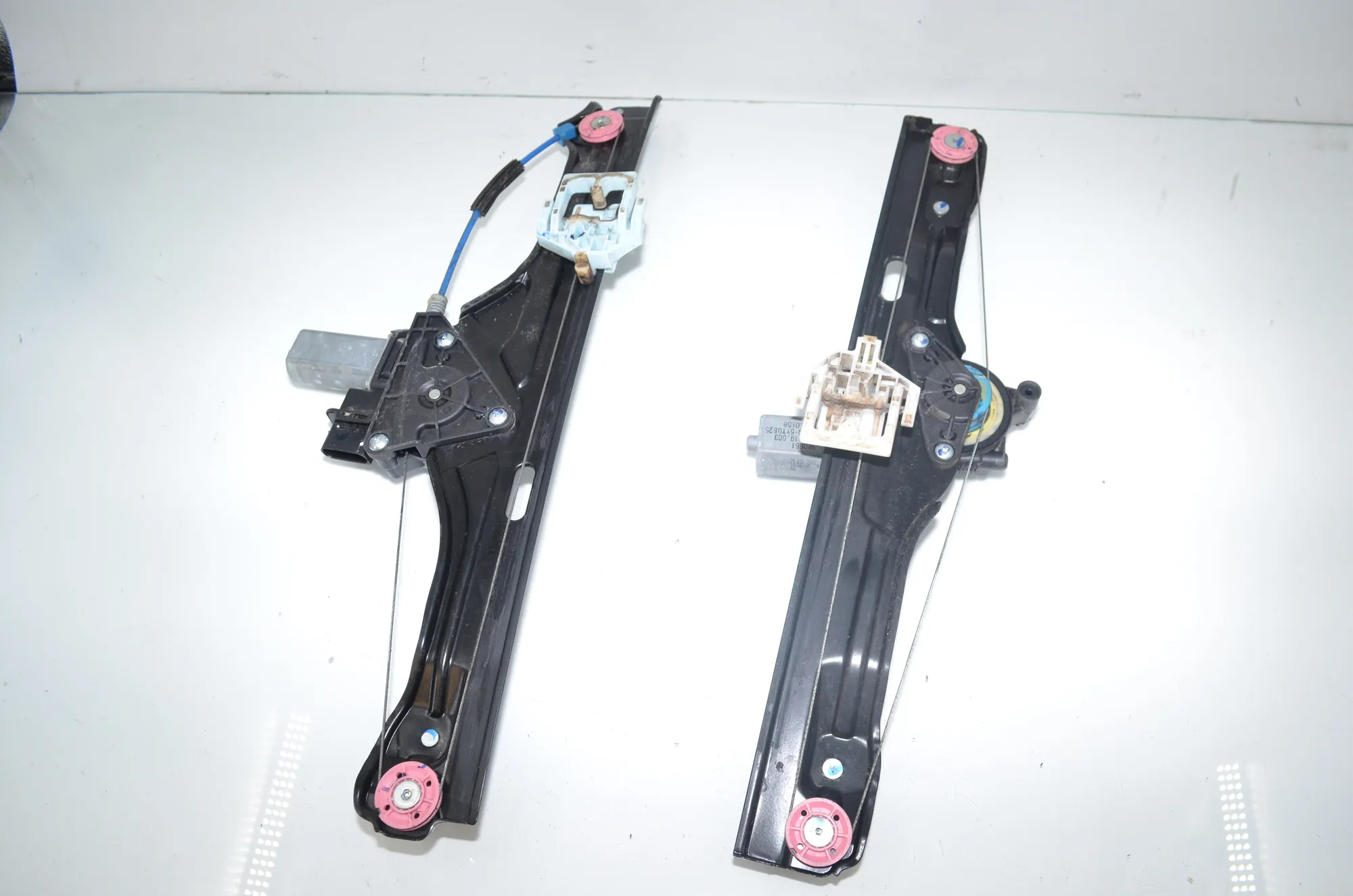 Front Left Door Window Regulator – OEM 7321055 · BMW 2 Gran Tourer (F46) 216 d 2015 – 3