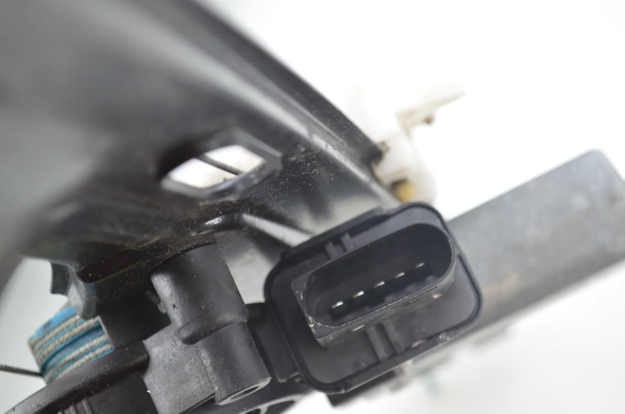Front Left Door Window Regulator – OEM 7321055 · BMW 2 Gran Tourer (F46) 216 d 2015 – 5