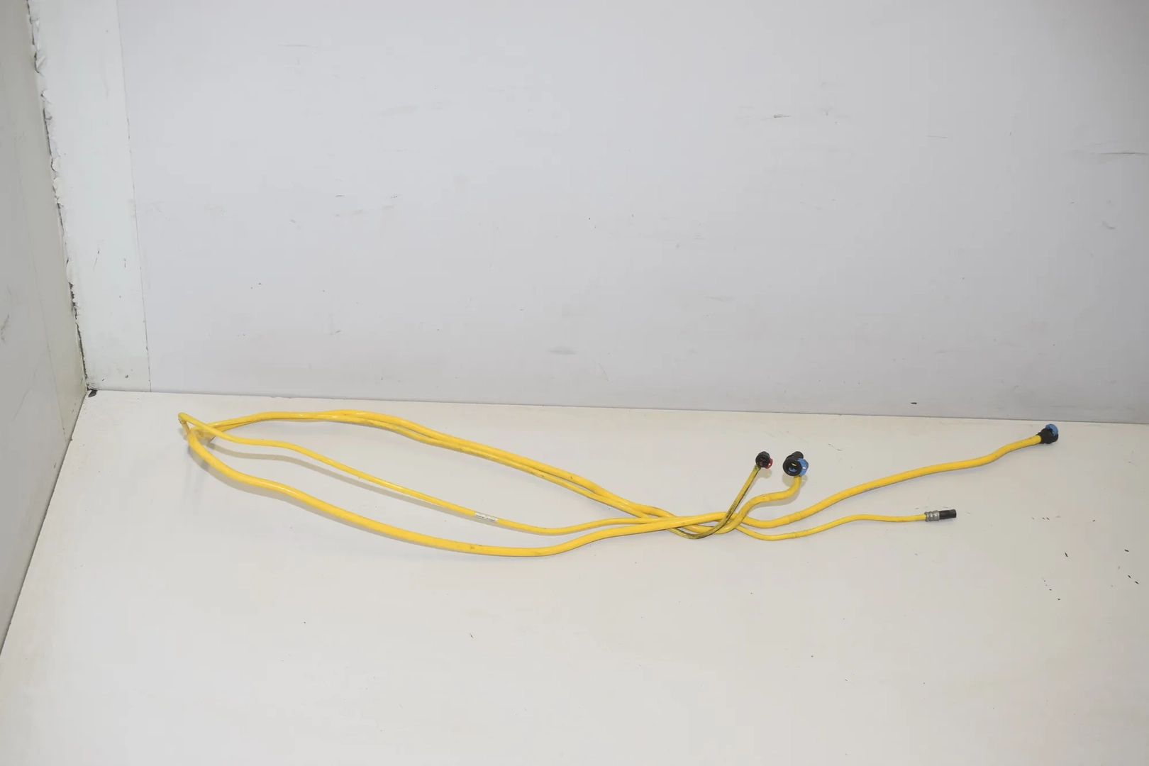 Other tubes – OEM 7053988 · BMW 5 Gran Turismo (F07) 530 d 2009 – 3