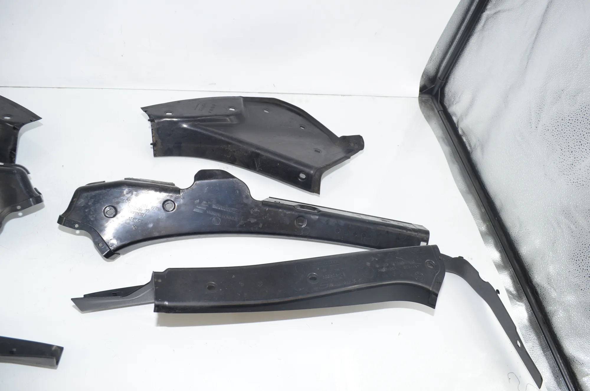 Other Body Parts – OEM 7149445 · BMW 5 Gran Turismo (F07) 530 d 2009 – 5