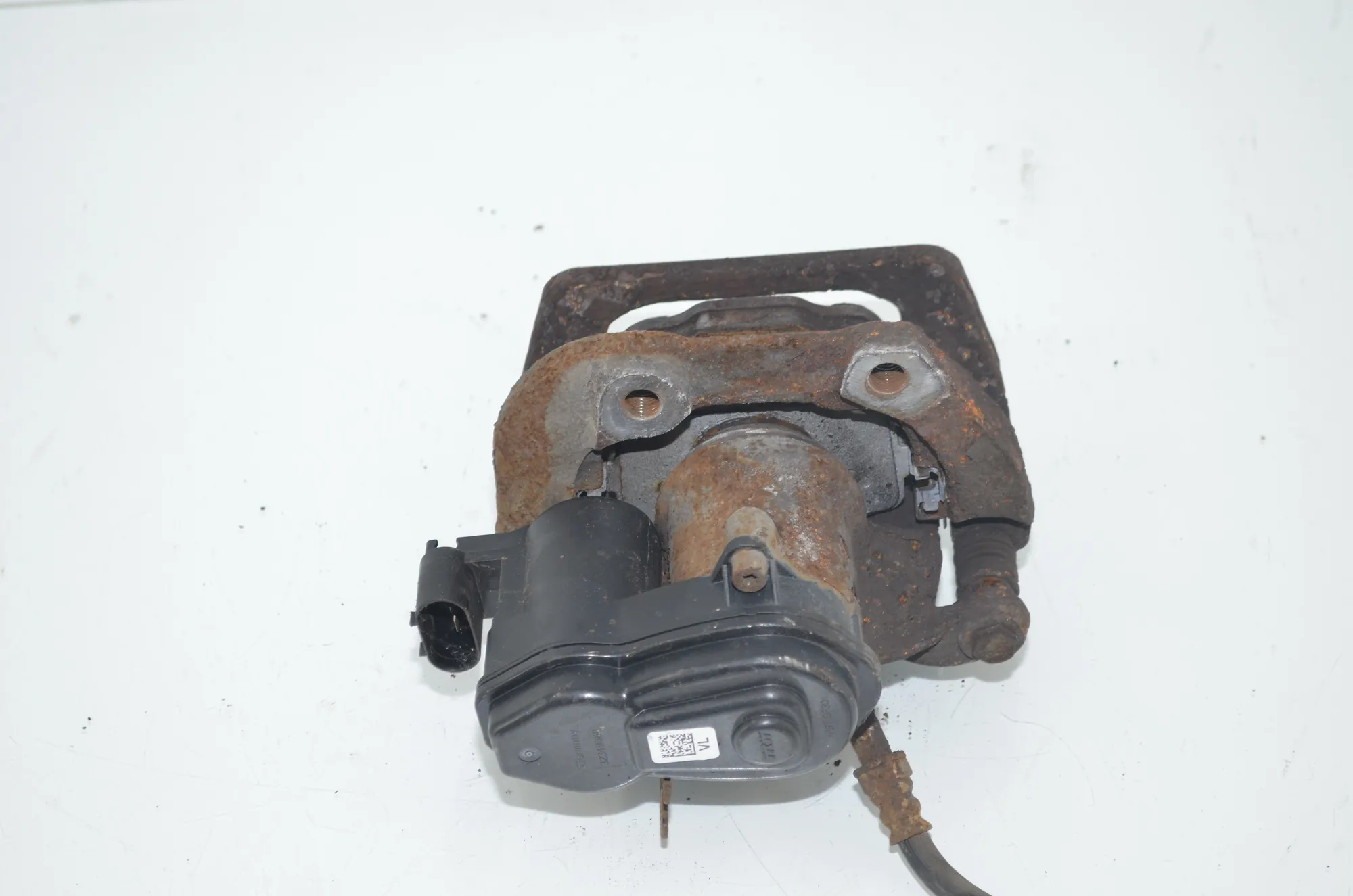Rear Left Brake Caliper – OEM 6793047 · BMW 5 Touring (F11) 535 d xDrive 2013 – 2