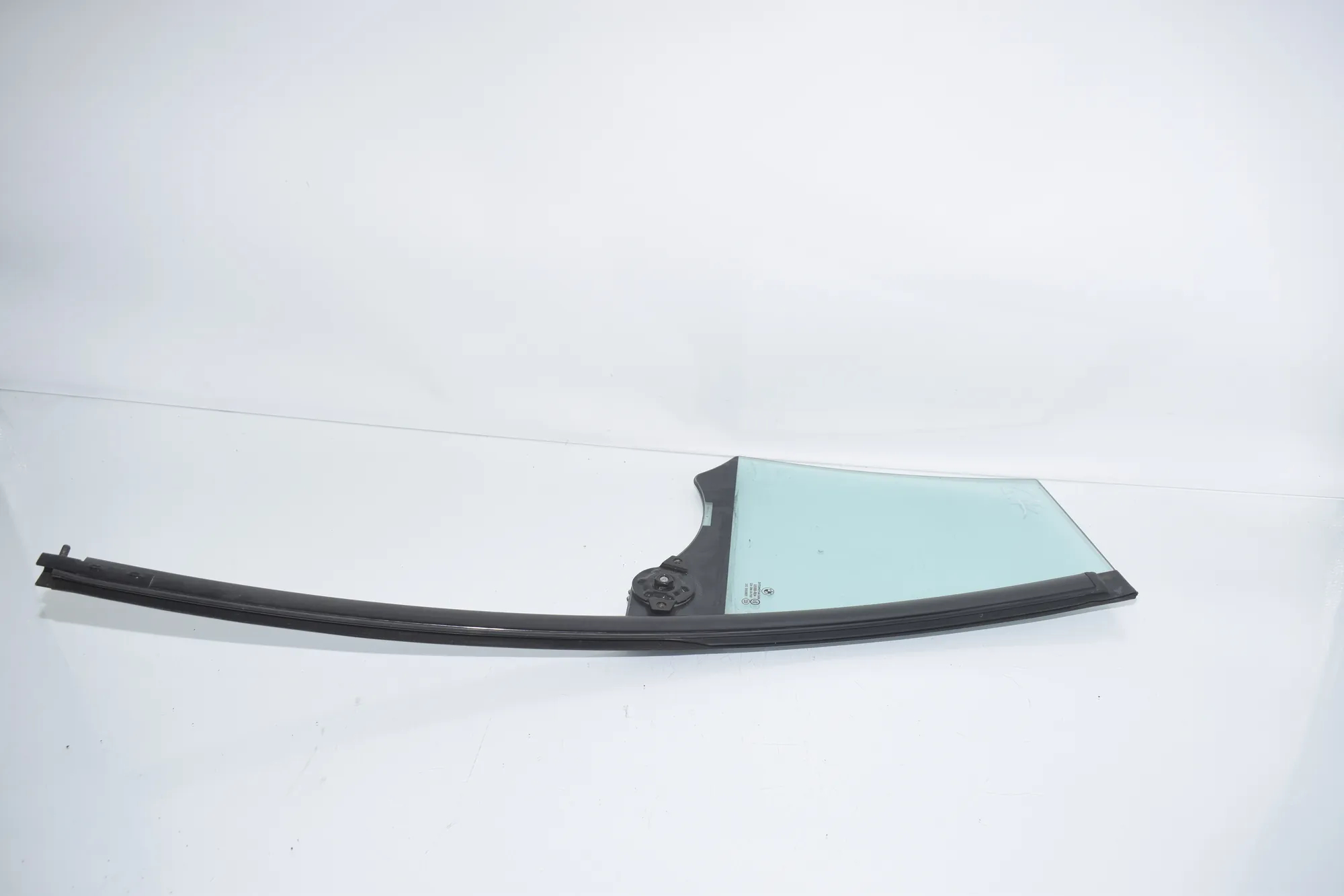 Rear Left Quarter Window – OEM 7197885 · BMW 5 Gran Turismo (F07) 530 d 2009 – 3