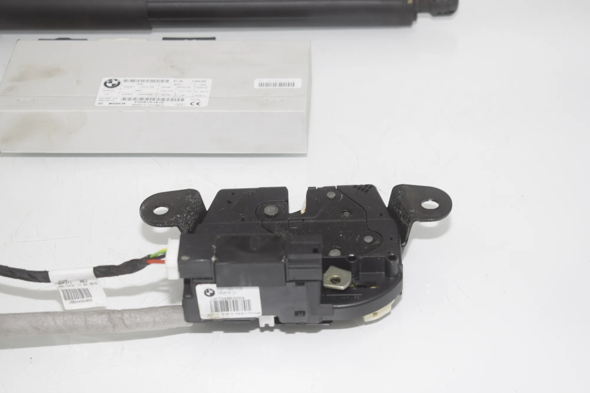 Electric Tailgate Opening Kit – OEM 7358752 · BMW 2 Gran Tourer (F46) 216 d 2015 – 10