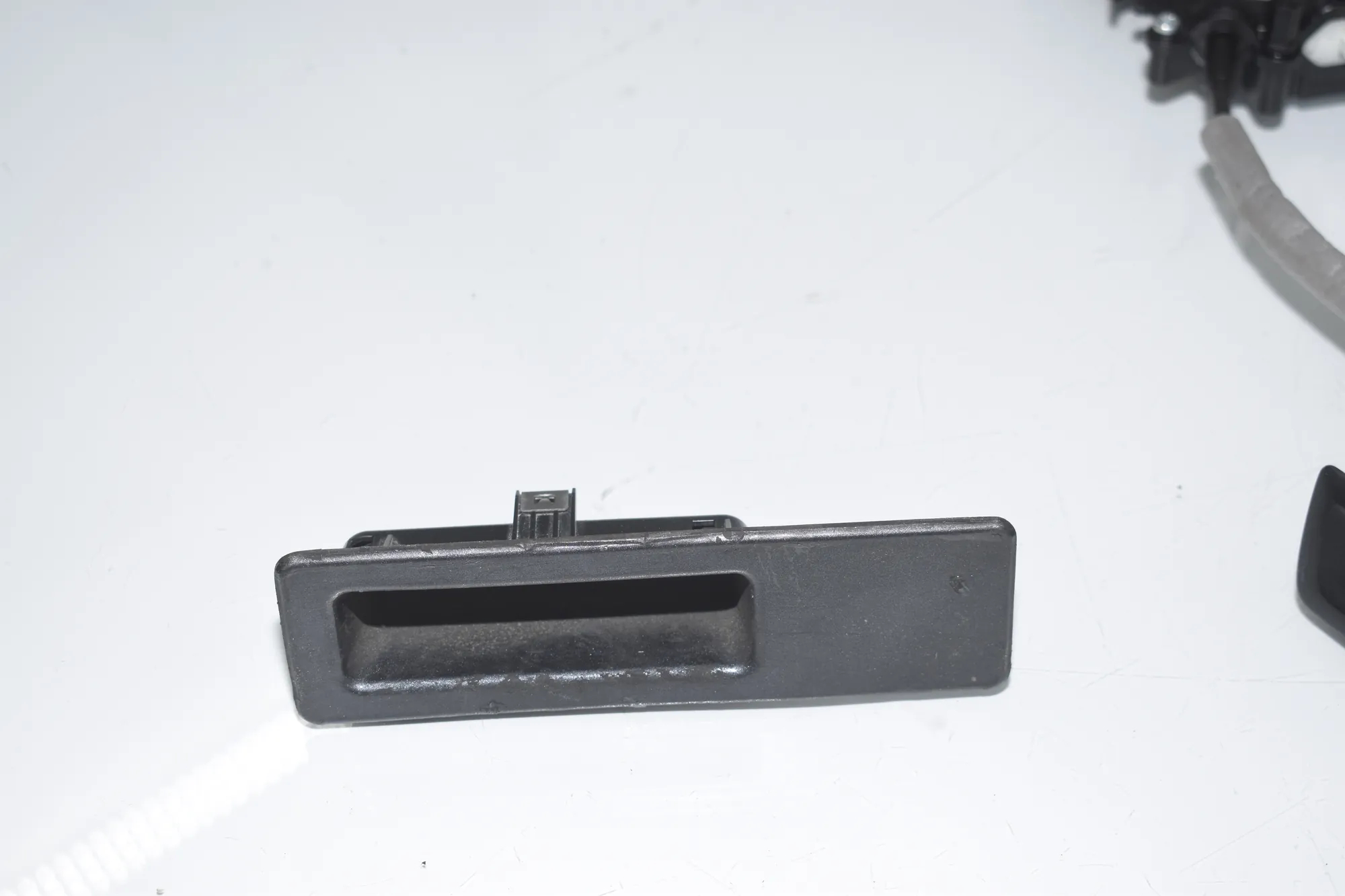 Electric Tailgate Opening Kit – OEM 7358752 · BMW 2 Gran Tourer (F46) 216 d 2015 – 6