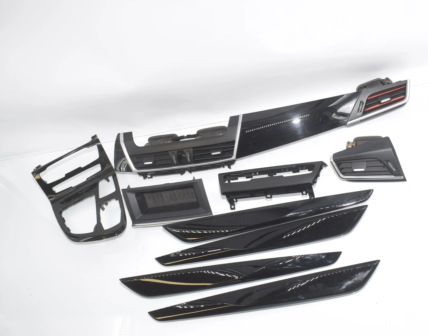 Interior Trim Strips Kit – OEM 9287611 · BMW 2 Gran Tourer (F46) 216 d 2015 – 5