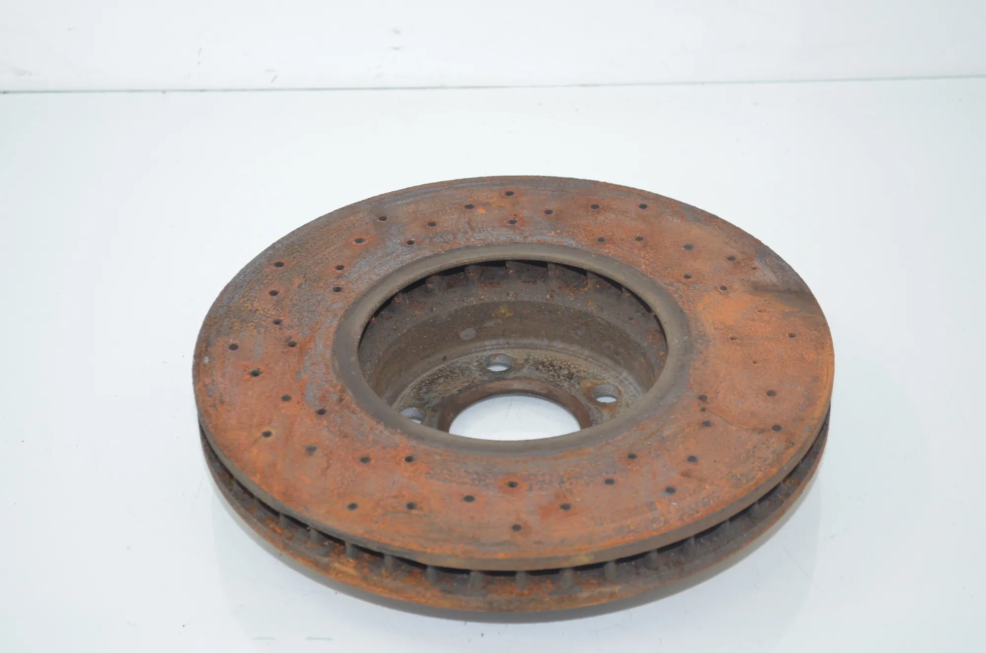 Front Right Brake Disc – OEM 6898730 · BMW 6 Gran Coupe (F06) 640 d 2012 – 3