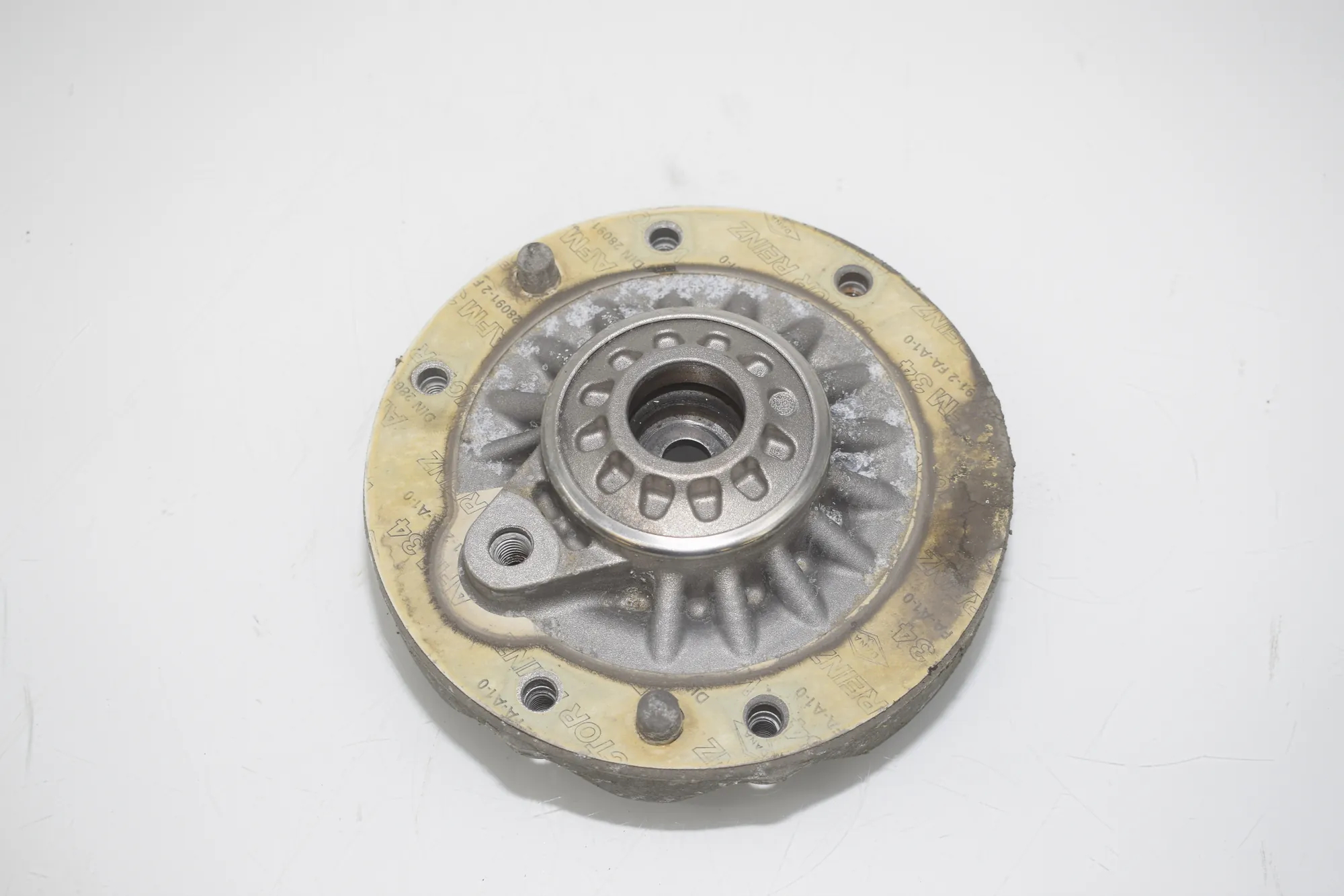Front Left Shock Absorber Bracket – OEM 6892617 · BMW 2 Gran Tourer (F46) 216 d 2015 – 2