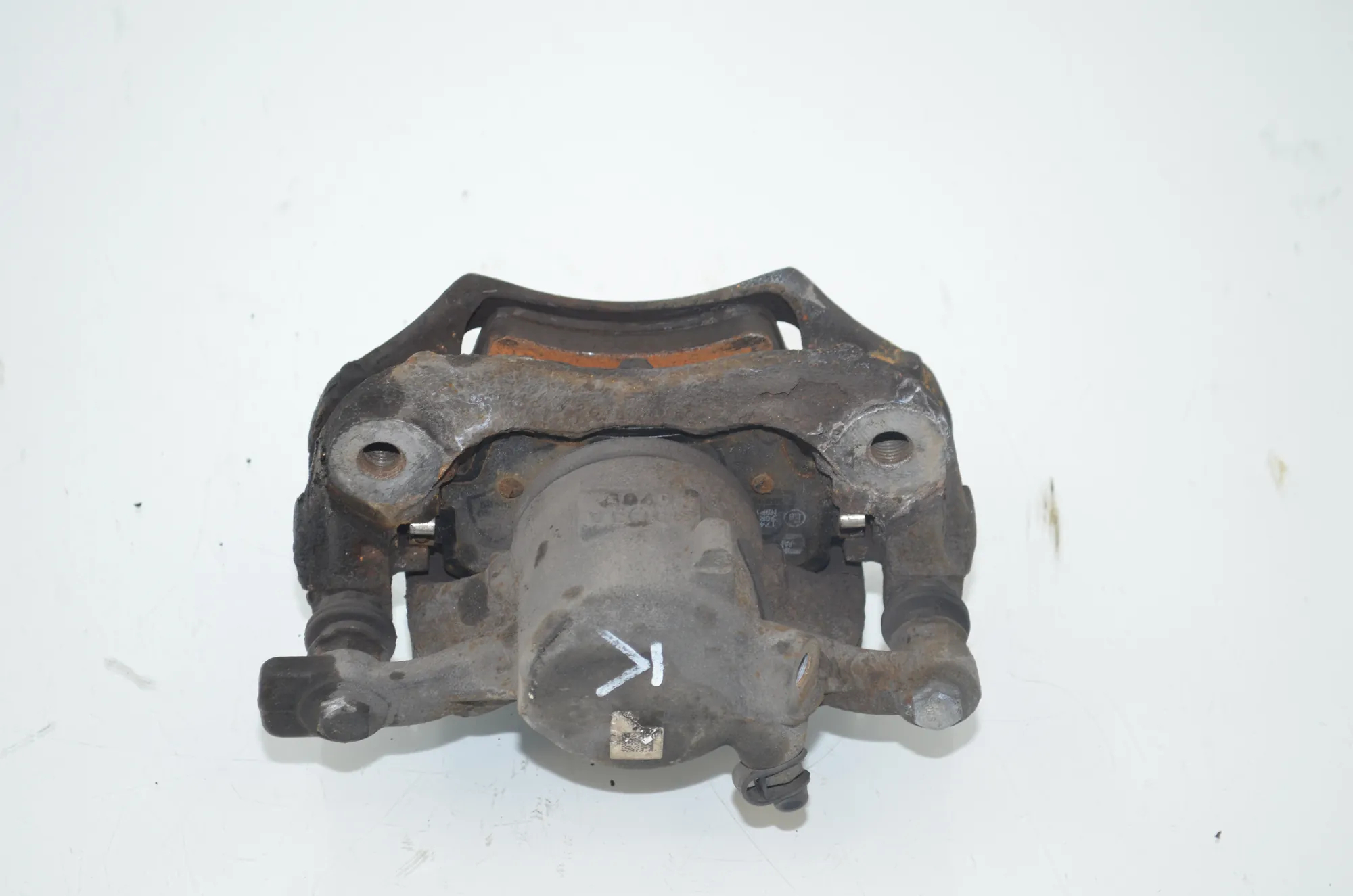 Front Left Brake Caliper – OEM 6860263 · BMW 2 Gran Tourer (F46) 216 d 2015 – 3