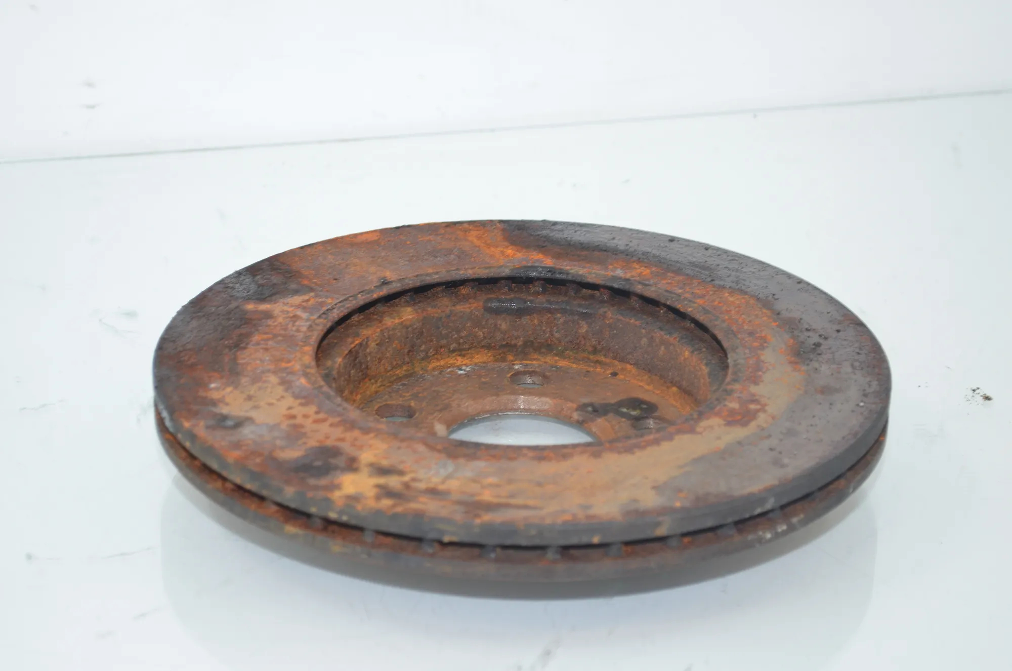 Front Left Brake Disc – OEM 6866297 · BMW 2 Gran Tourer (F46) 216 d 2015 – 4