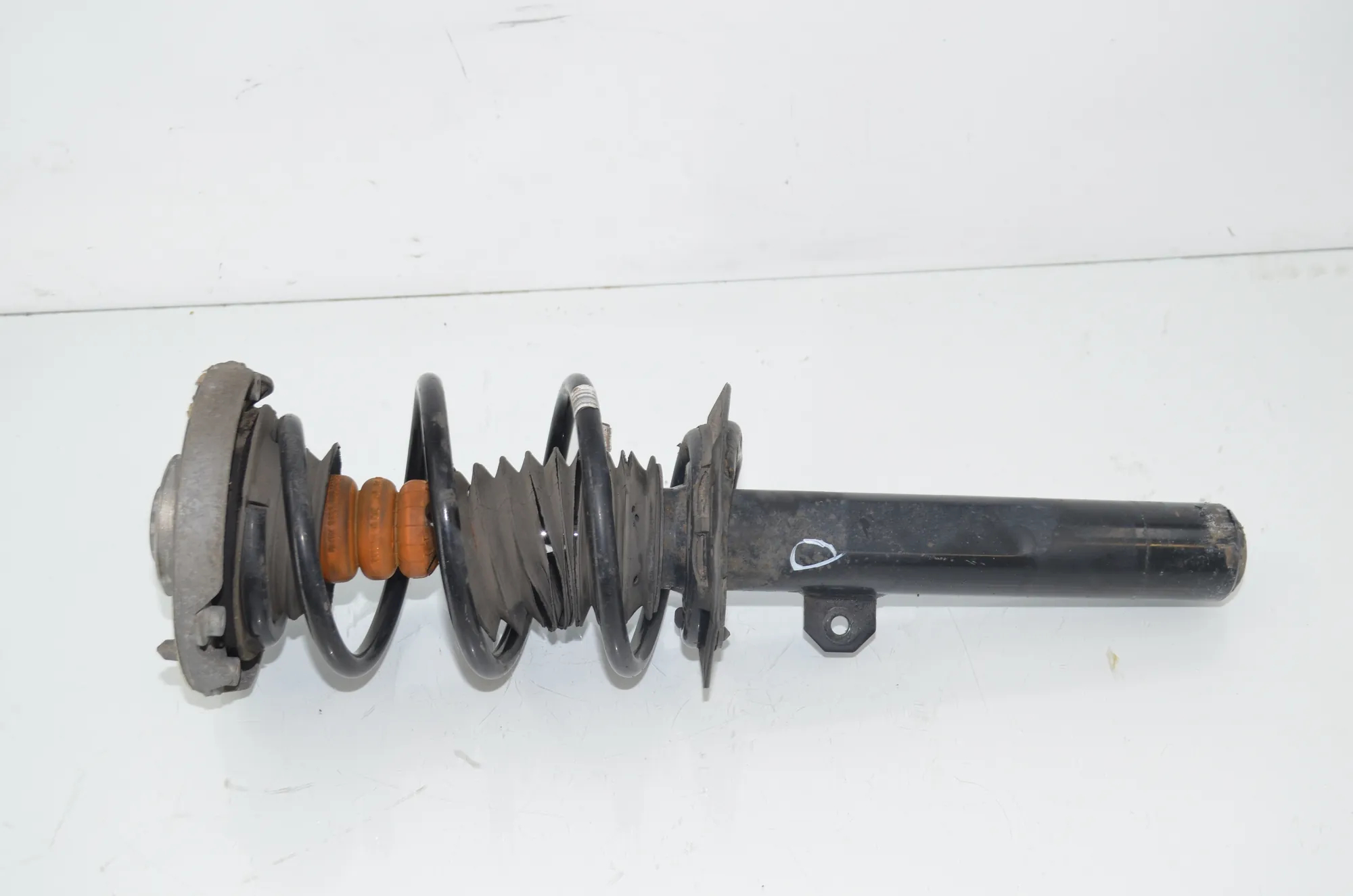Front Right Shock Absorber – OEM 6872522 · BMW 2 Gran Tourer (F46) 216 d 2015