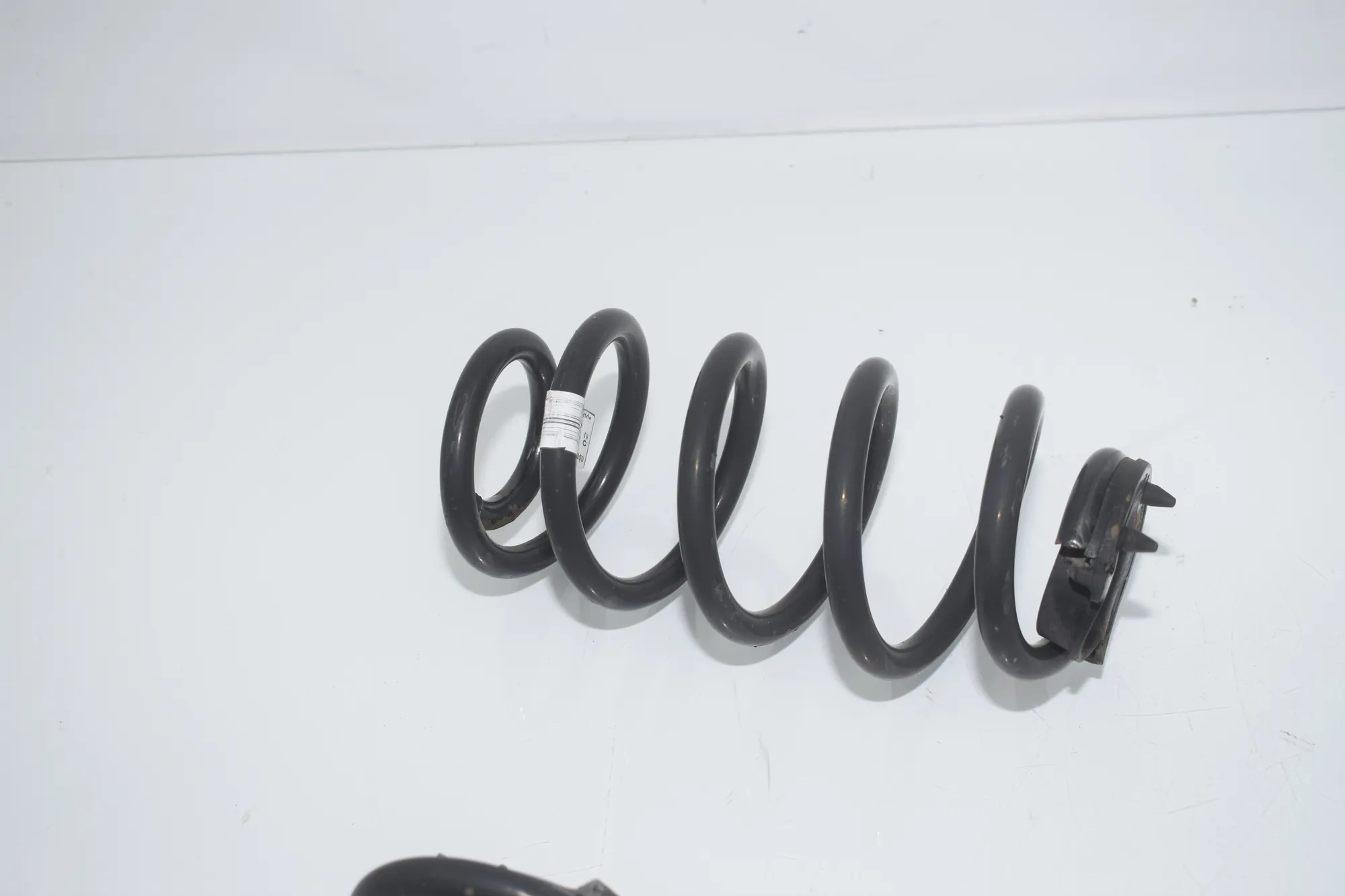 Rear Right Coil Spring – OEM 6866765 · BMW 2 Gran Tourer (F46) 216 d 2015 – 3