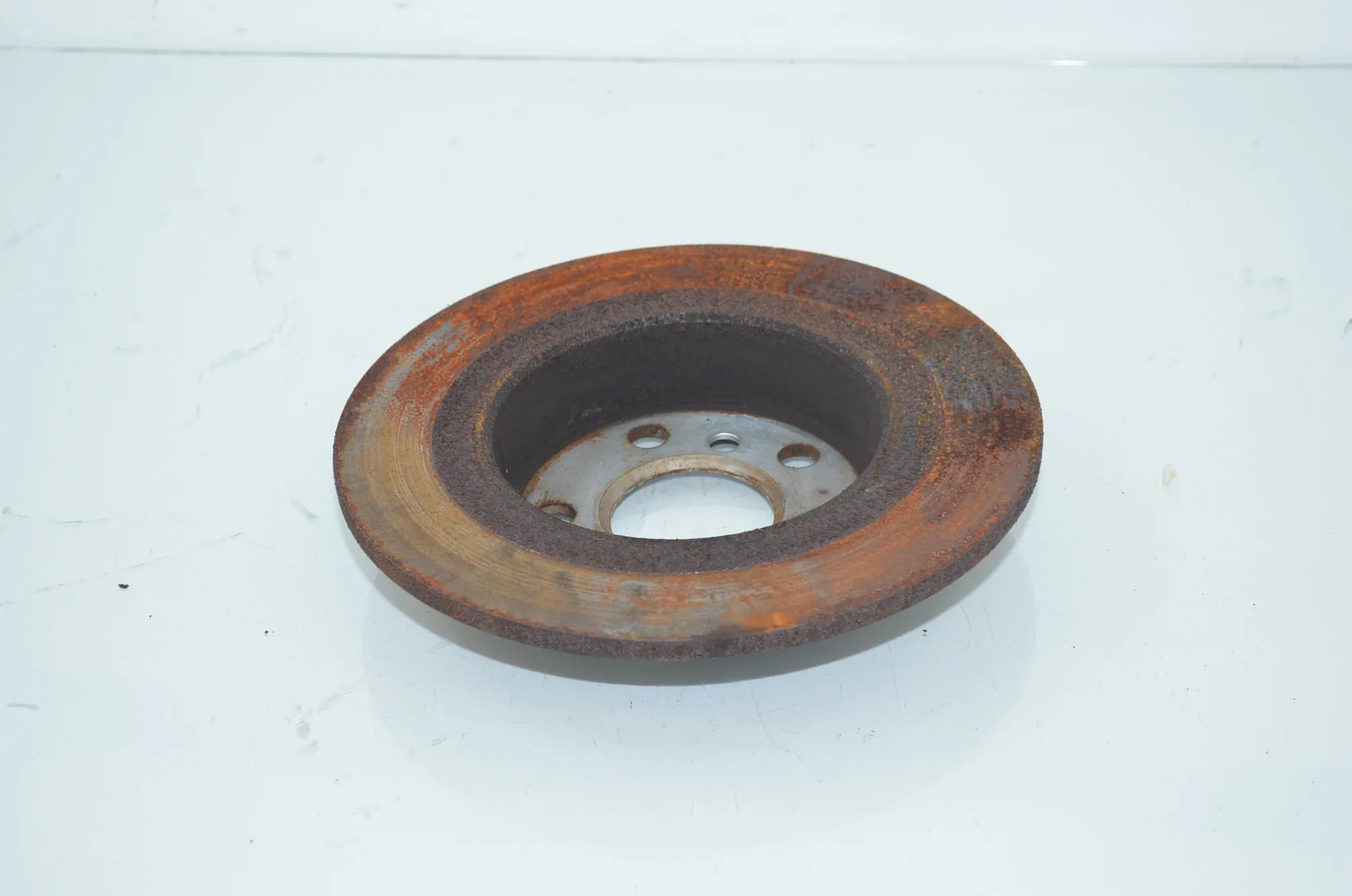 Rear Left Brake Disc – OEM 6799367 · BMW 2 Gran Tourer (F46) 216 d 2015 – 4