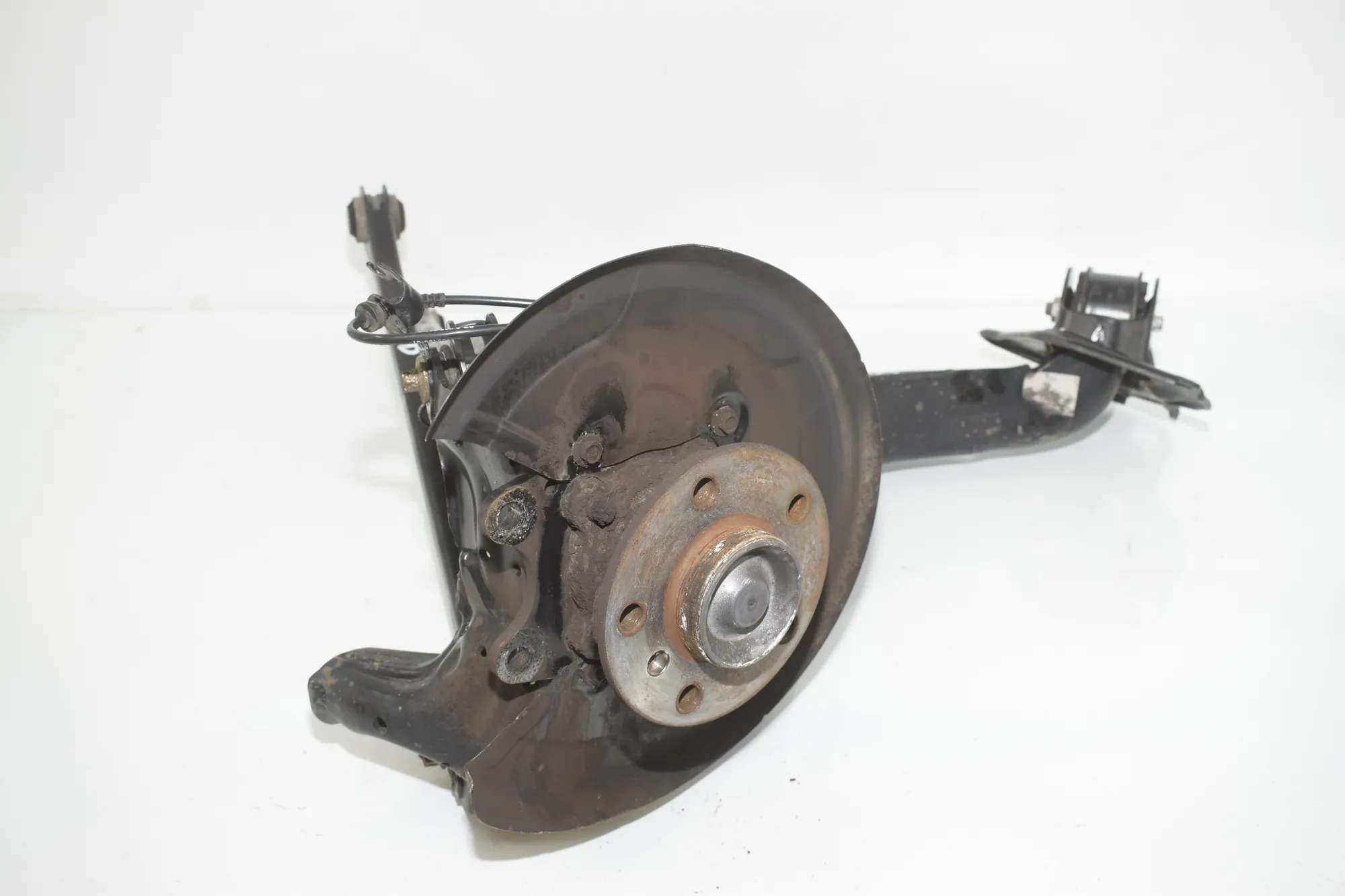 Rear Right Wheel Hub – OEM 8842880 · BMW 2 Gran Tourer (F46) 216 d 2015 – 3