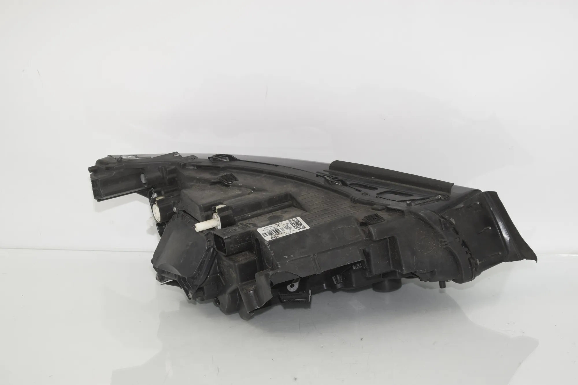 Front Left Headlight – OEM 9853413 · BMW i3 (I01) s Electric 2020 – 3