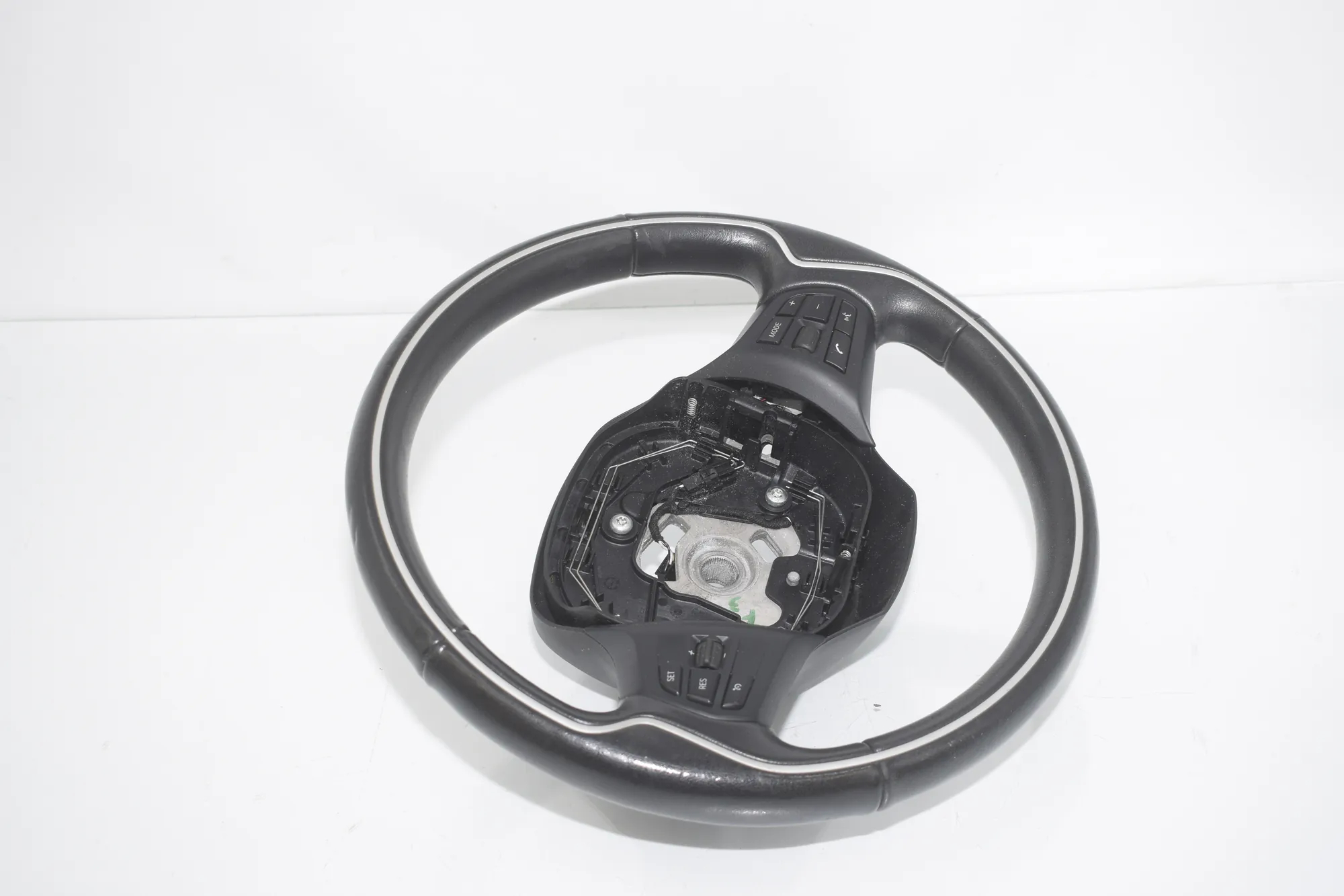 Steering Wheel – OEM 6870166 · BMW i3 (I01) s Electric 2020 – 2