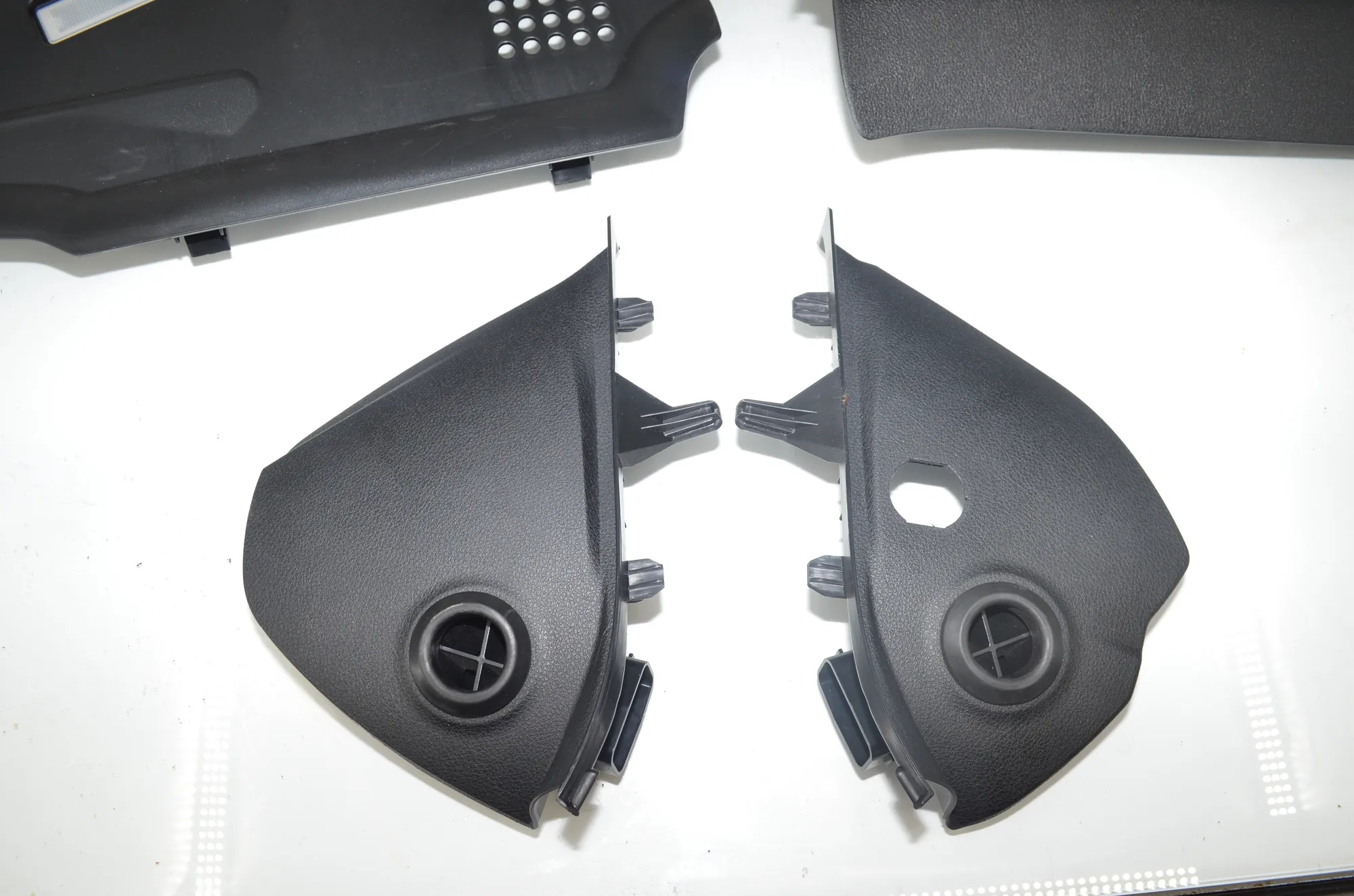 Dashboard Lower Trim – OEM 9166701 · BMW 6 Gran Coupe (F06) 640 d 2012 – 4