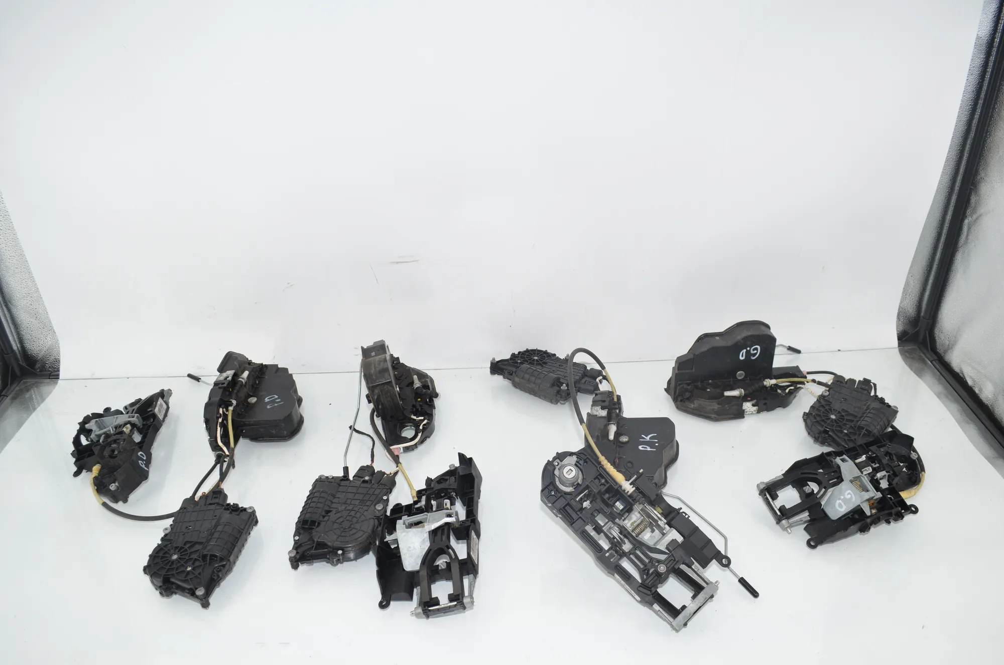 Door Locks Soft Close Kit – OEM 7185692 · BMW 5 Touring (F11) M 550 d xDrive 2012 – 6