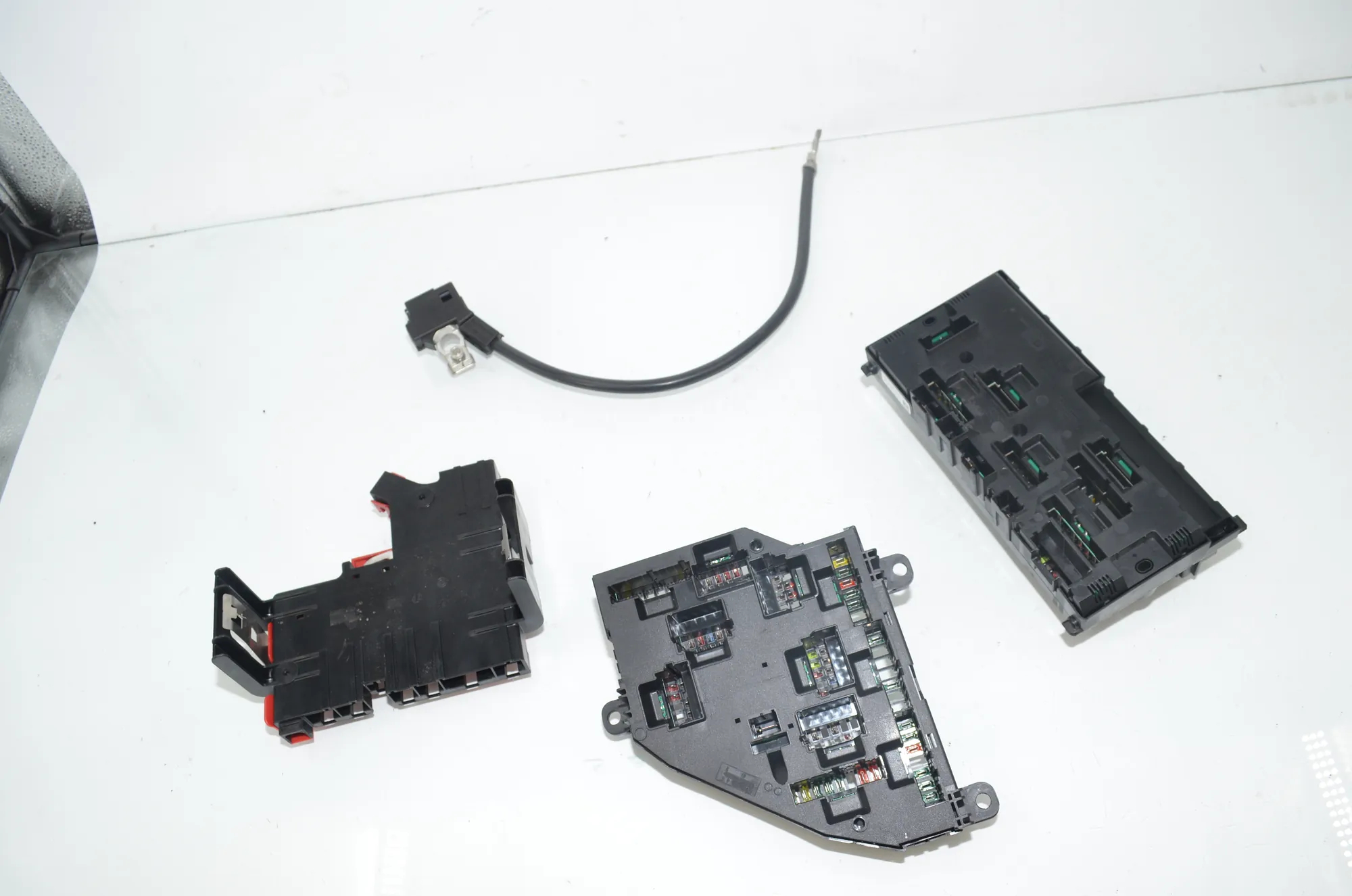 Fuse Box – OEM 9252815 · BMW 5 Touring (F11) M 550 d xDrive 2012 – 6