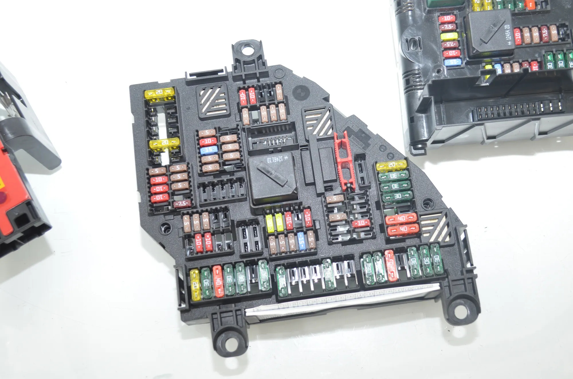 Fuse Box – OEM 9252815 · BMW 5 Touring (F11) M 550 d xDrive 2012 – 3