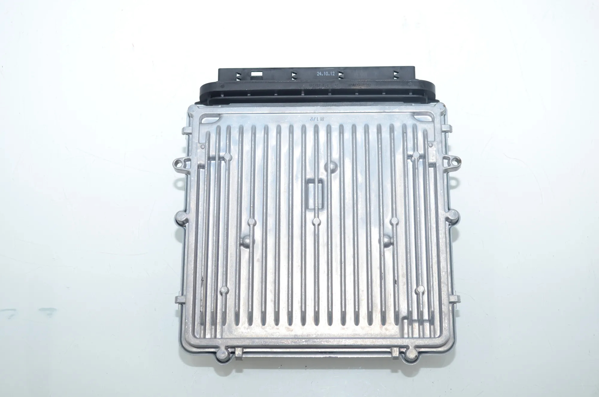 Engine Ignition ECU Set – OEM 8572455 · BMW 5 Touring (F11) M 550 d xDrive 2012 – 6