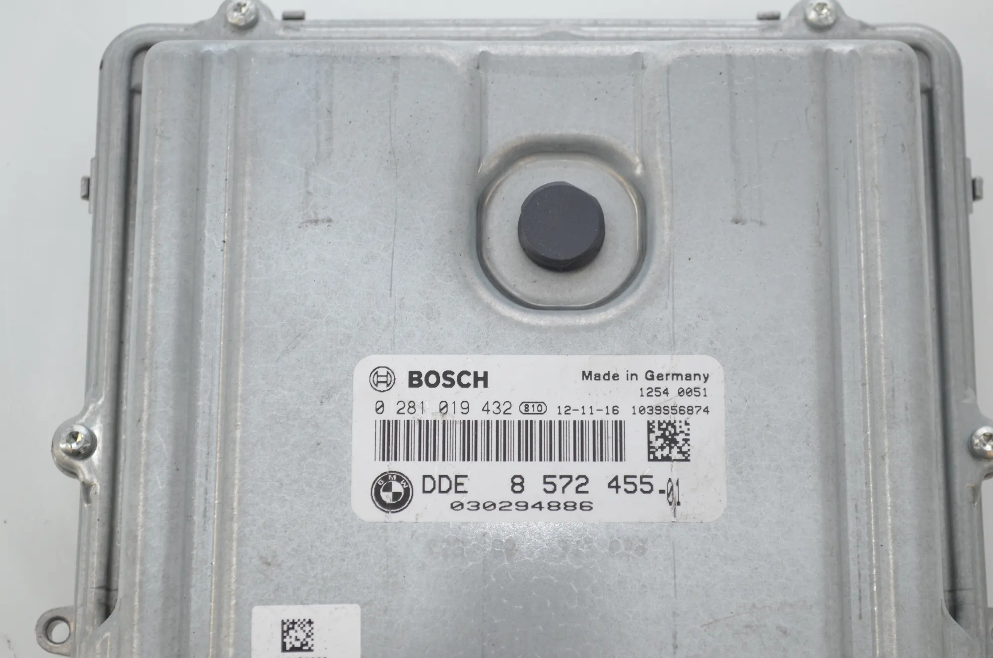 Engine Ignition ECU Set – OEM 8572455 · BMW 5 Touring (F11) M 550 d xDrive 2012 – 7