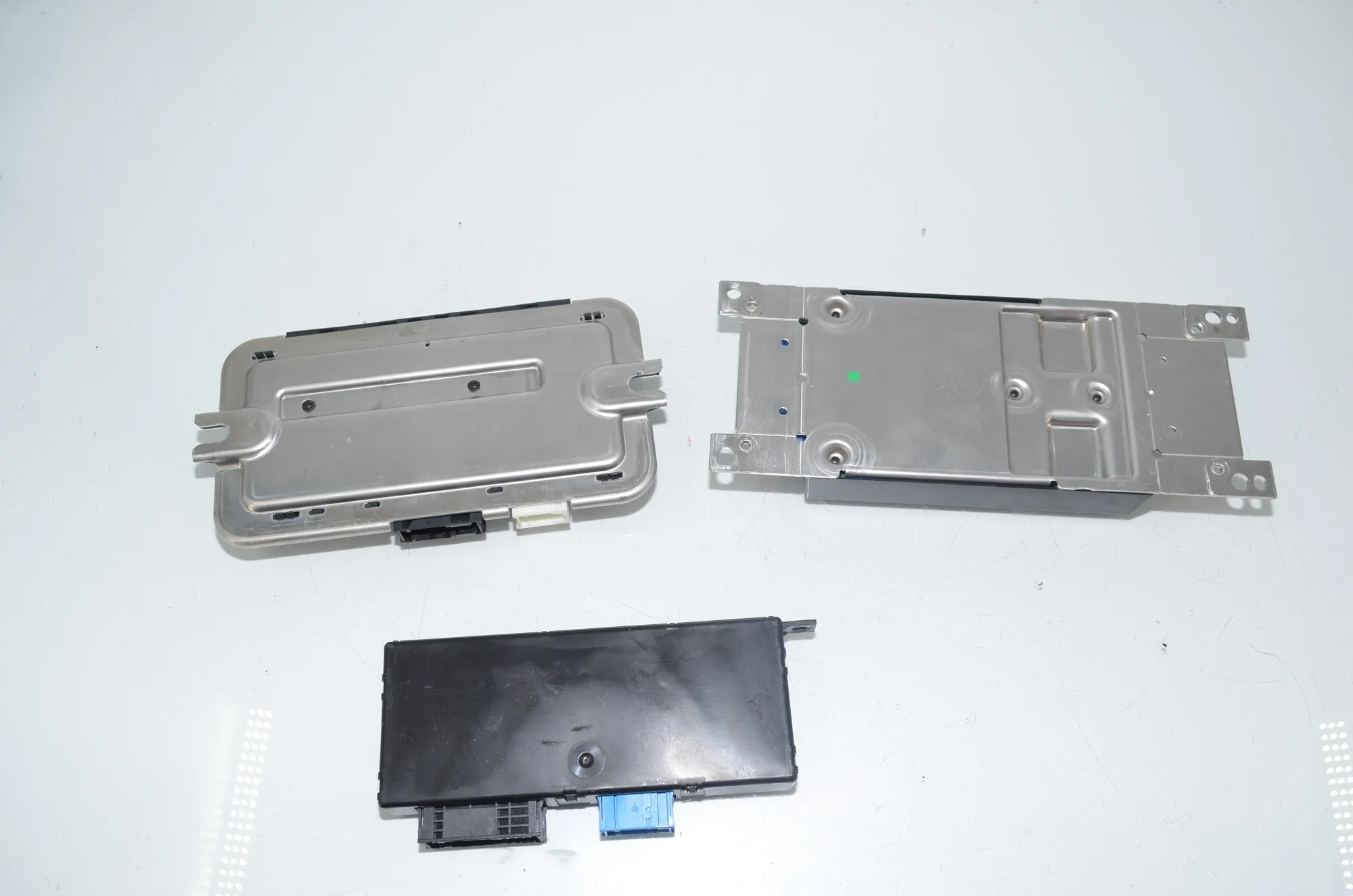 Other Control Units – OEM 9291449 · BMW 5 Touring (F11) M 550 d xDrive 2012 – 5