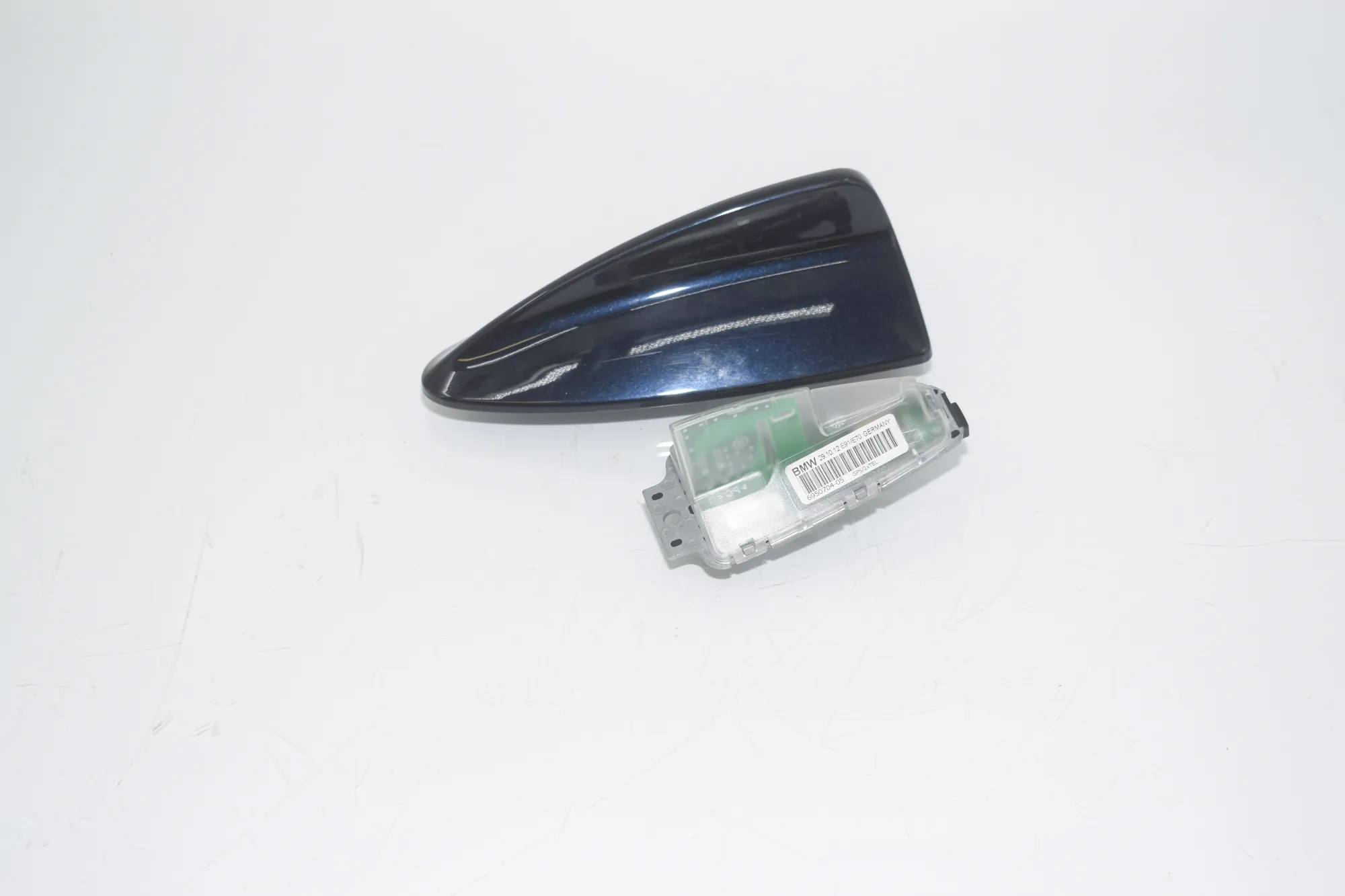 Antenna Trim – OEM 6950704 · BMW 5 Touring (F11) M 550 d xDrive 2012