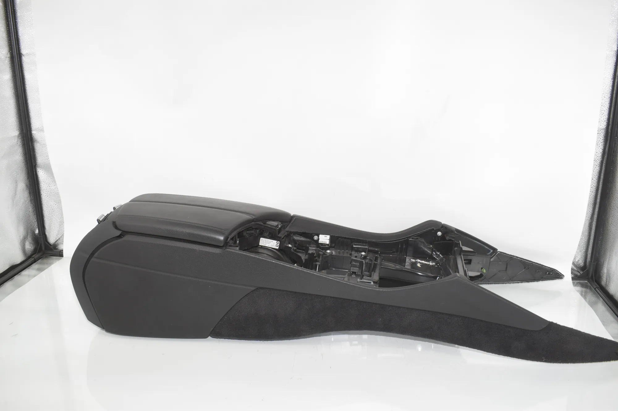 Center Console – OEM 9288913 · BMW 5 Touring (F11) M 550 d xDrive 2012