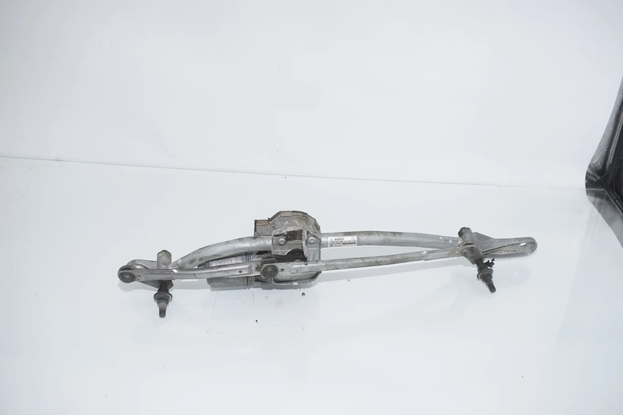 Front Windshield Wiper Mechanism – OEM 4899835 · BMW 5 Touring (F11) M 550 d xDrive 2012 – 2
