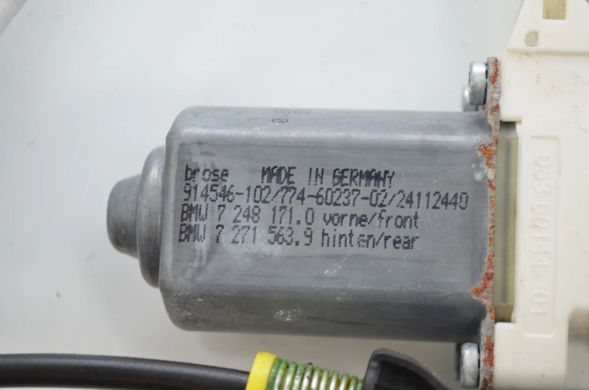 Front Left Door Window Regulator – OEM 7182132 · BMW 5 Touring (F11) M 550 d xDrive 2012 – 6