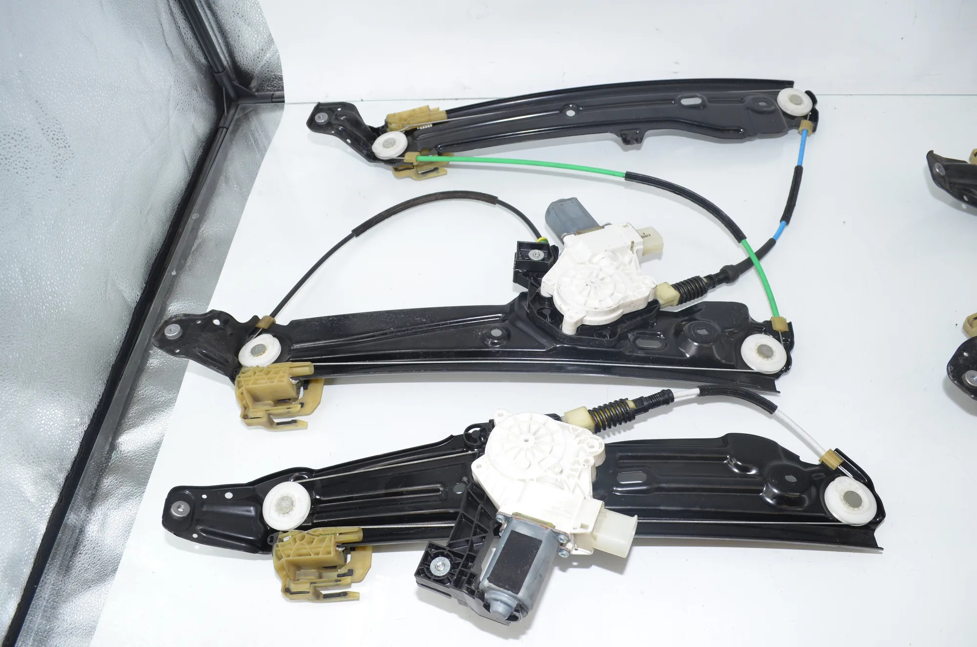 Front Left Door Window Regulator – OEM 7182132 · BMW 5 Touring (F11) M 550 d xDrive 2012 – 5