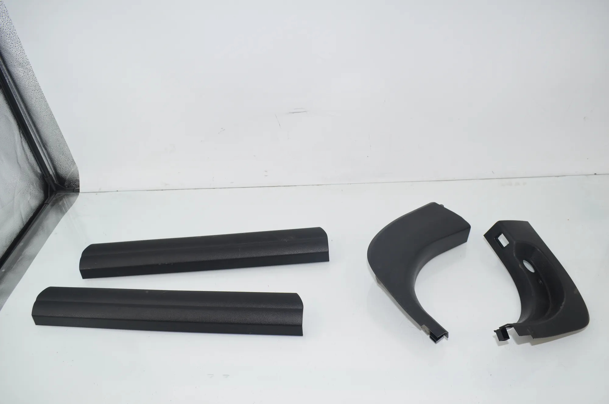 Front Right Sill Trim – OEM 9162721 · BMW 5 Touring (F11) M 550 d xDrive 2012