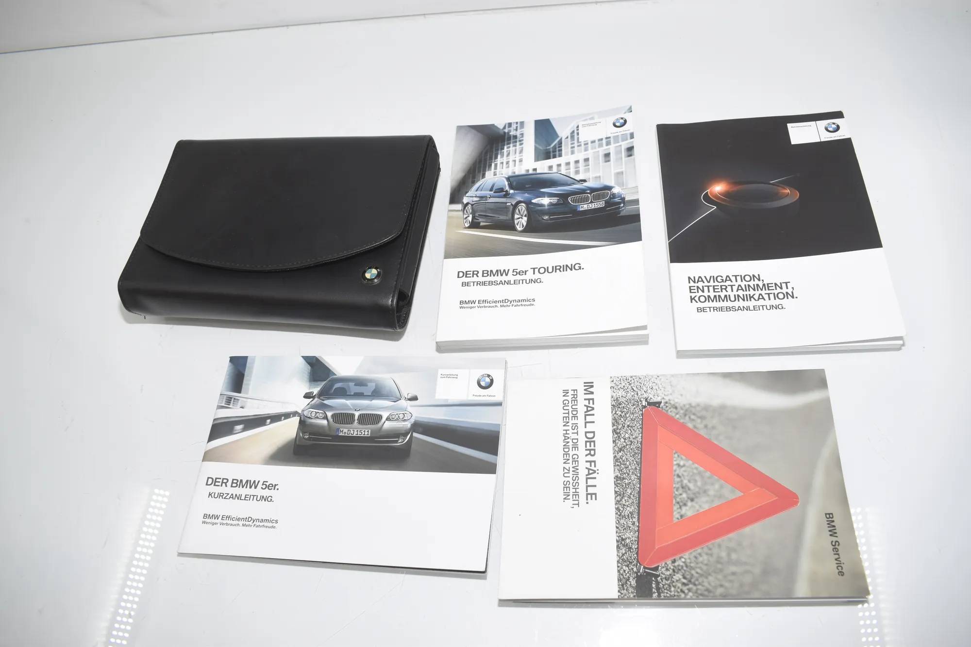 Manual Service Book – OEM BL015745100P · BMW 5 Touring (F11) M 550 d xDrive 2012 – 2