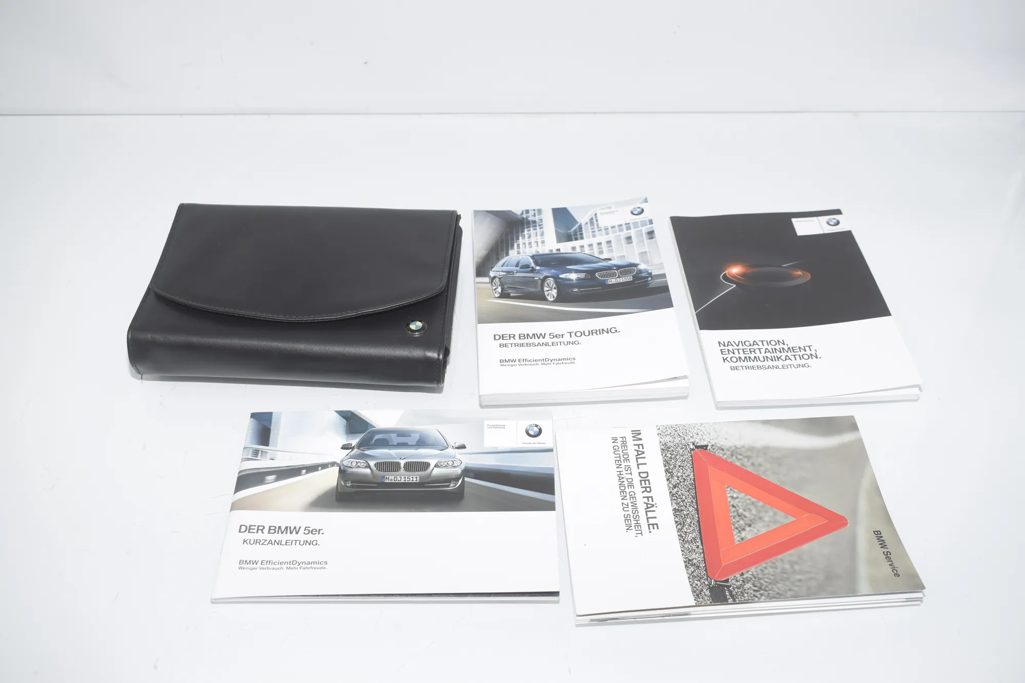 Manual Service Book – OEM BL015745100P · BMW 5 Touring (F11) M 550 d xDrive 2012