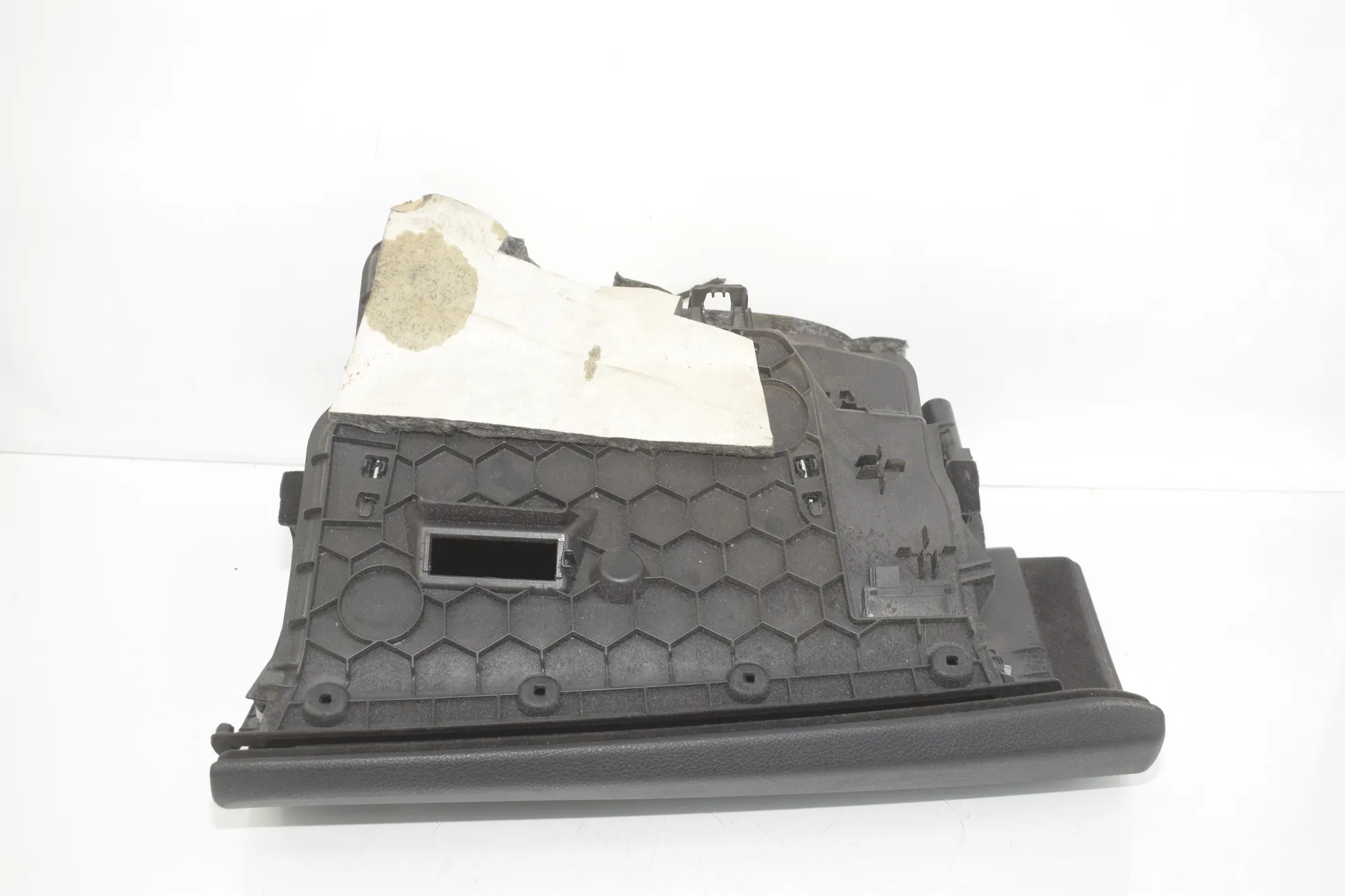 Glove Compartment – OEM 9228283 · BMW 3 (F30, F80) BMW 3 (F30, F80) 318 d 2014 – 4