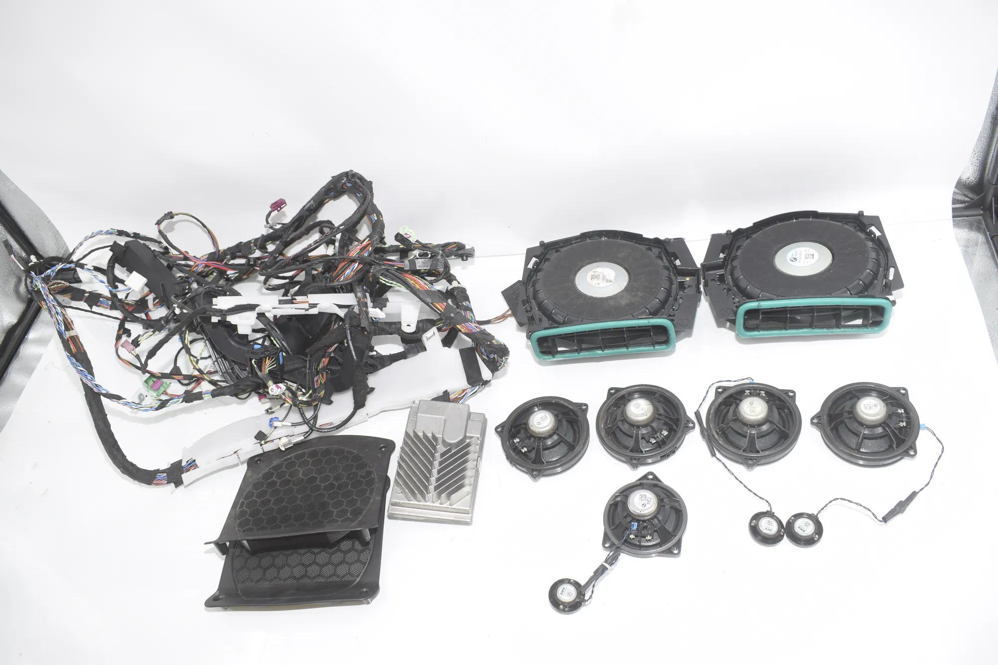 Sound Audio System Set – OEM 2622562 · BMW 3 Touring (G21) (2019 - -) 320 d 2019 – 3