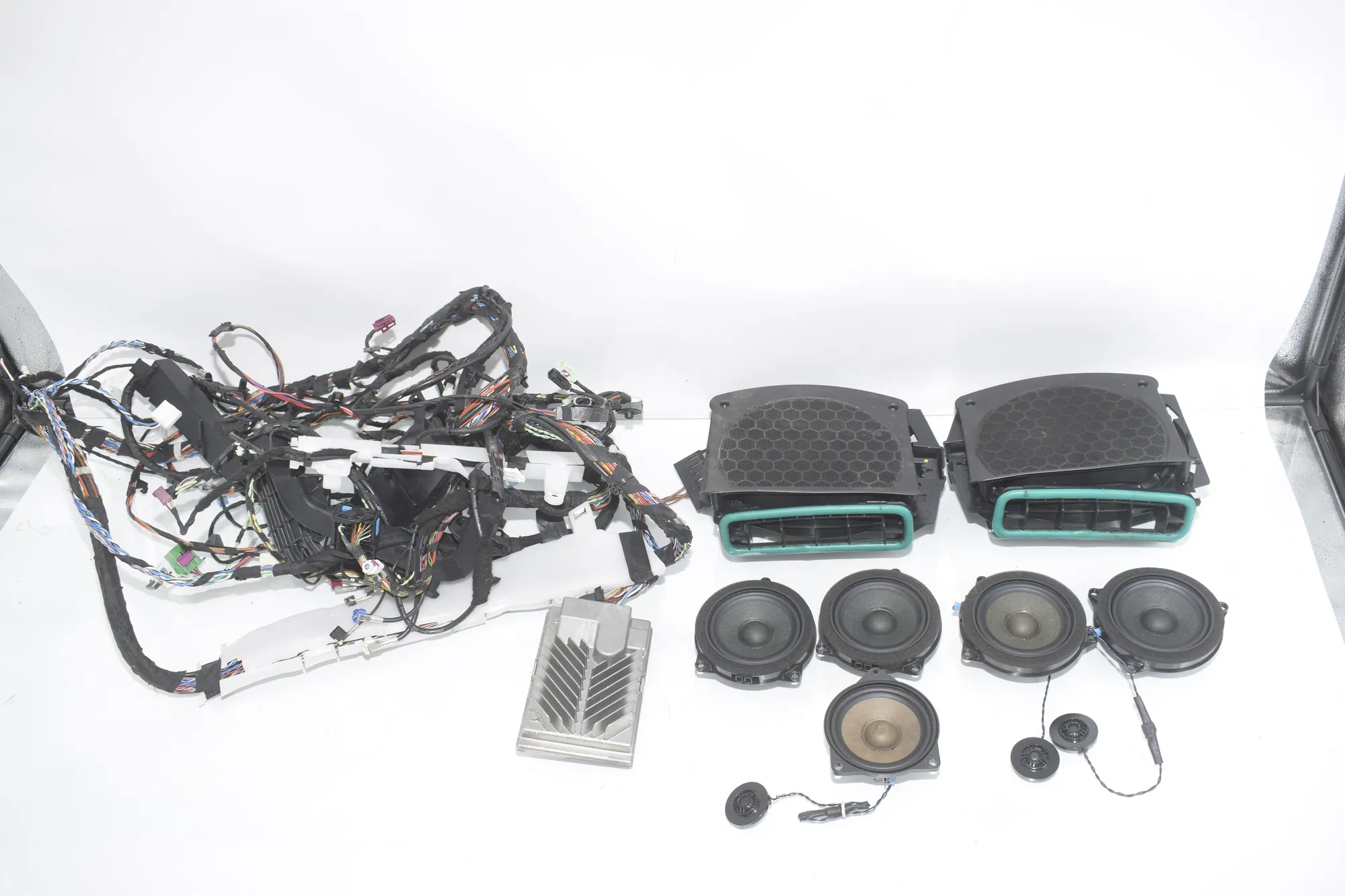 Sound Audio System Set – OEM 2622562 · BMW 3 Touring (G21) (2019 - -) 320 d 2019