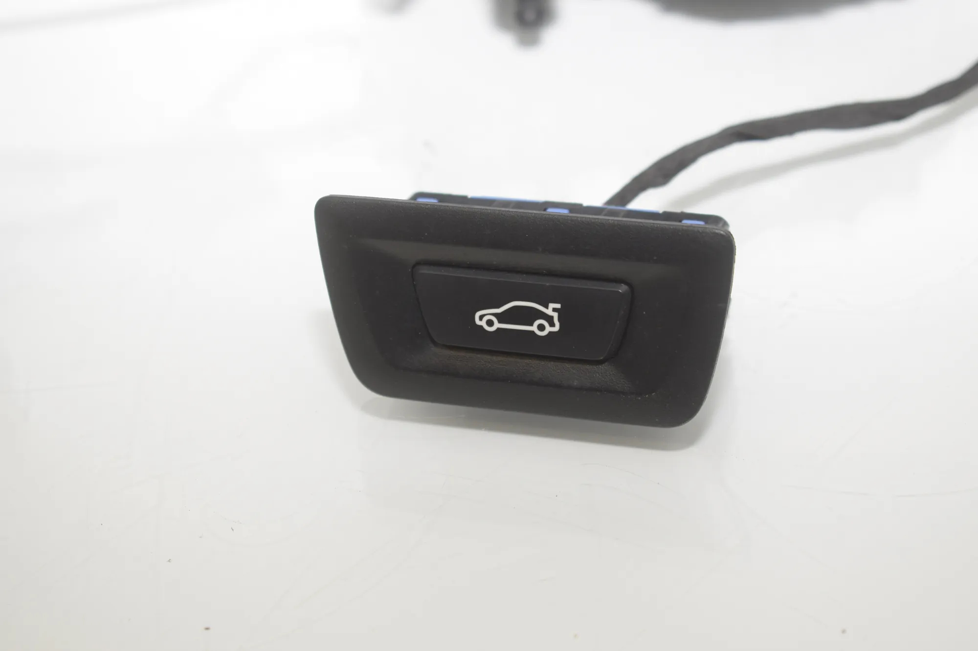 Electric Tailgate Opening Kit – OEM 9275119 · BMW 3 Touring (G21) (2019 - -) 320 d 2019 – 4