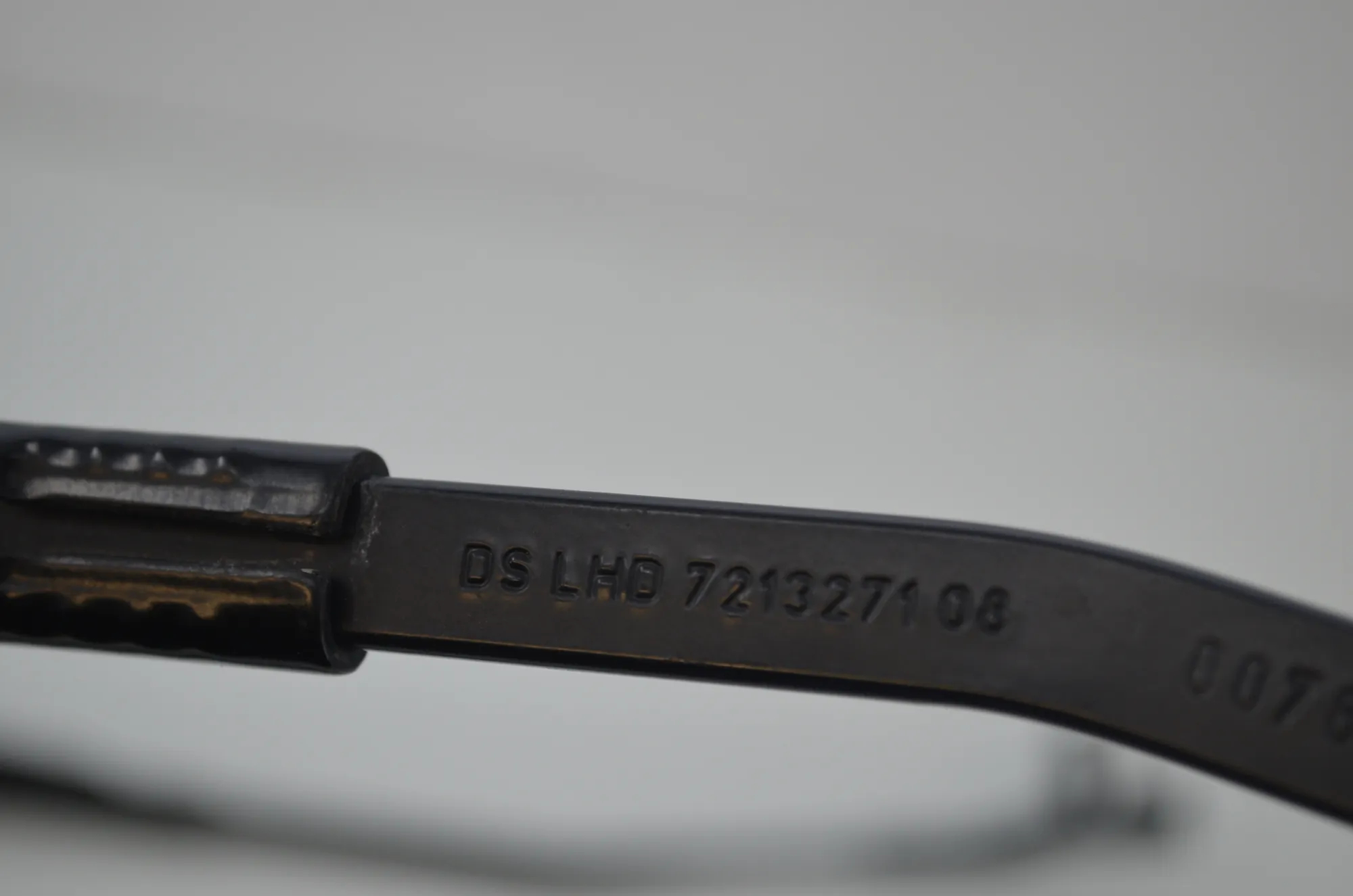 Front Windshield Wiper Mechanism – OEM 7213275 · BMW X3 (F25) xDrive 20 d 2016 – 5