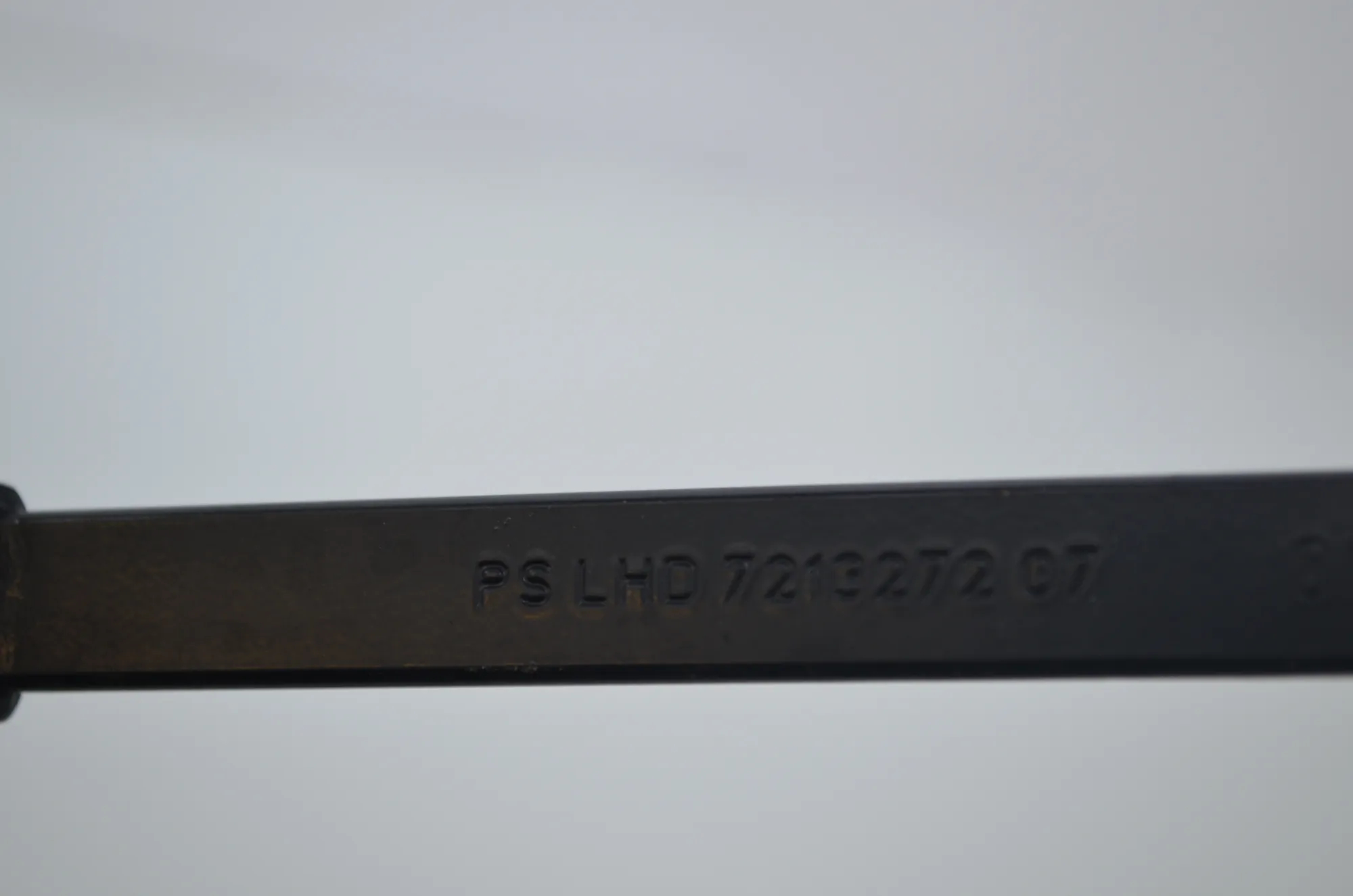Front Windshield Wiper Mechanism – OEM 7213275 · BMW X3 (F25) xDrive 20 d 2016 – 6