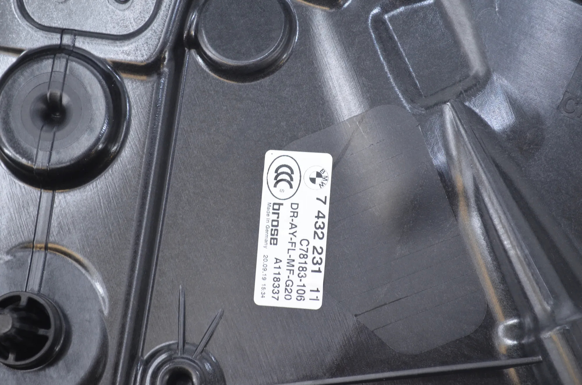 Front Left Door Window Regulator – OEM 7432231 · BMW 3 Touring (G21) (2019 - -) 320 d 2019 – 4