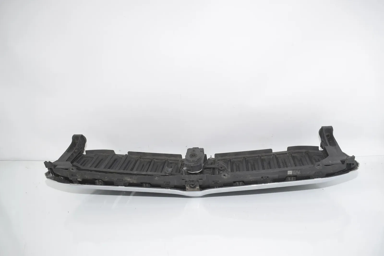 Radiator Air Intake Channel – OEM 9465188 · BMW 3 Touring (G21) (2019 - -) 320 d 2019 – 6