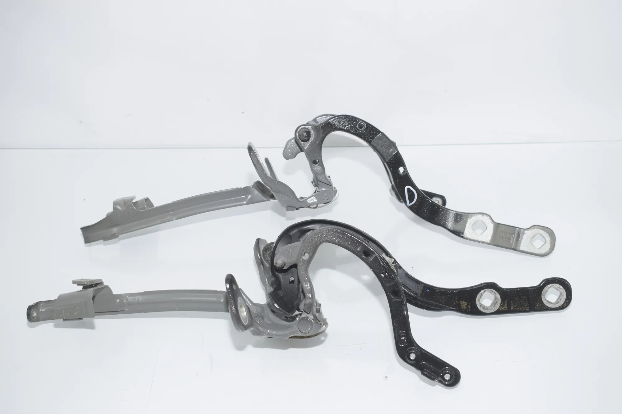 Left Side Bootlid Hinge – OEM 7453405 · BMW 3 Touring (G21) (2019 - -) 320 d 2019 – 2