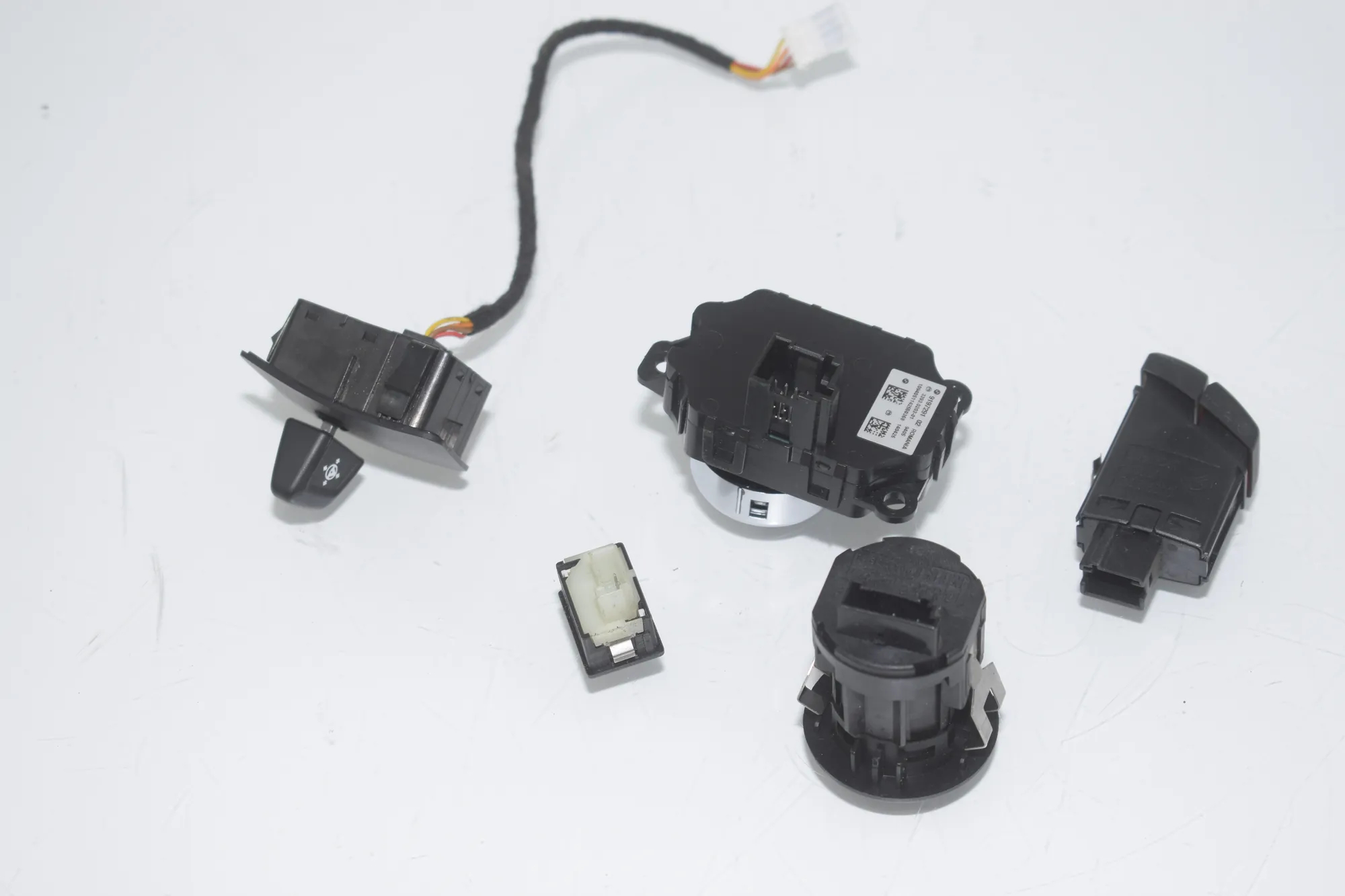 Switches – OEM 9197291 · BMW 5 Gran Turismo (F07) 530 d 2009 – 3