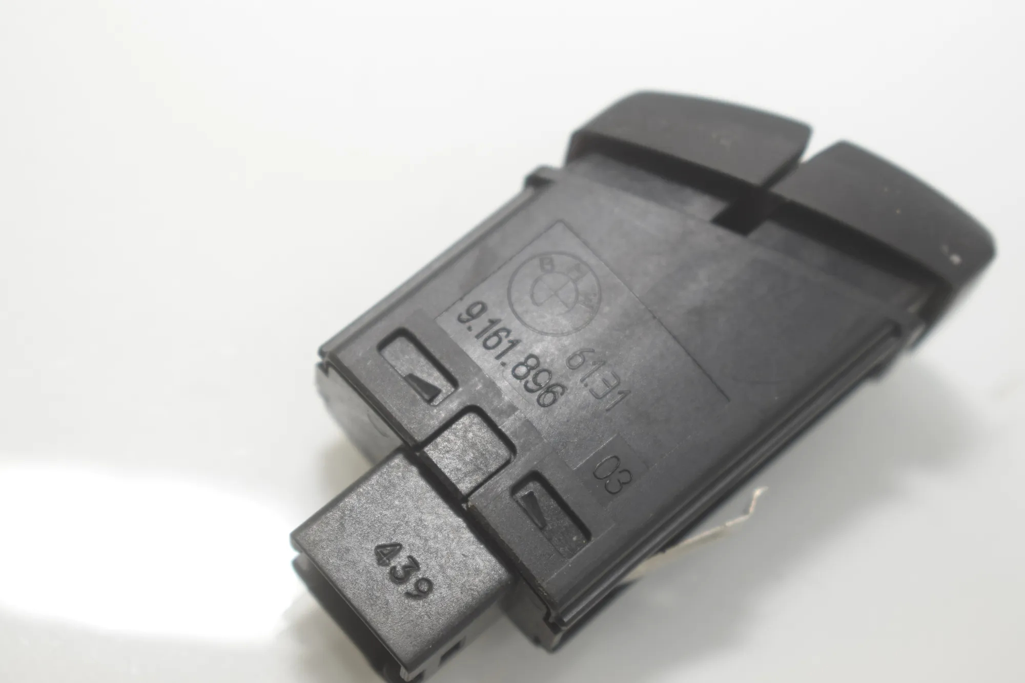 Switches – OEM 9197291 · BMW 5 Gran Turismo (F07) 530 d 2009 – 9