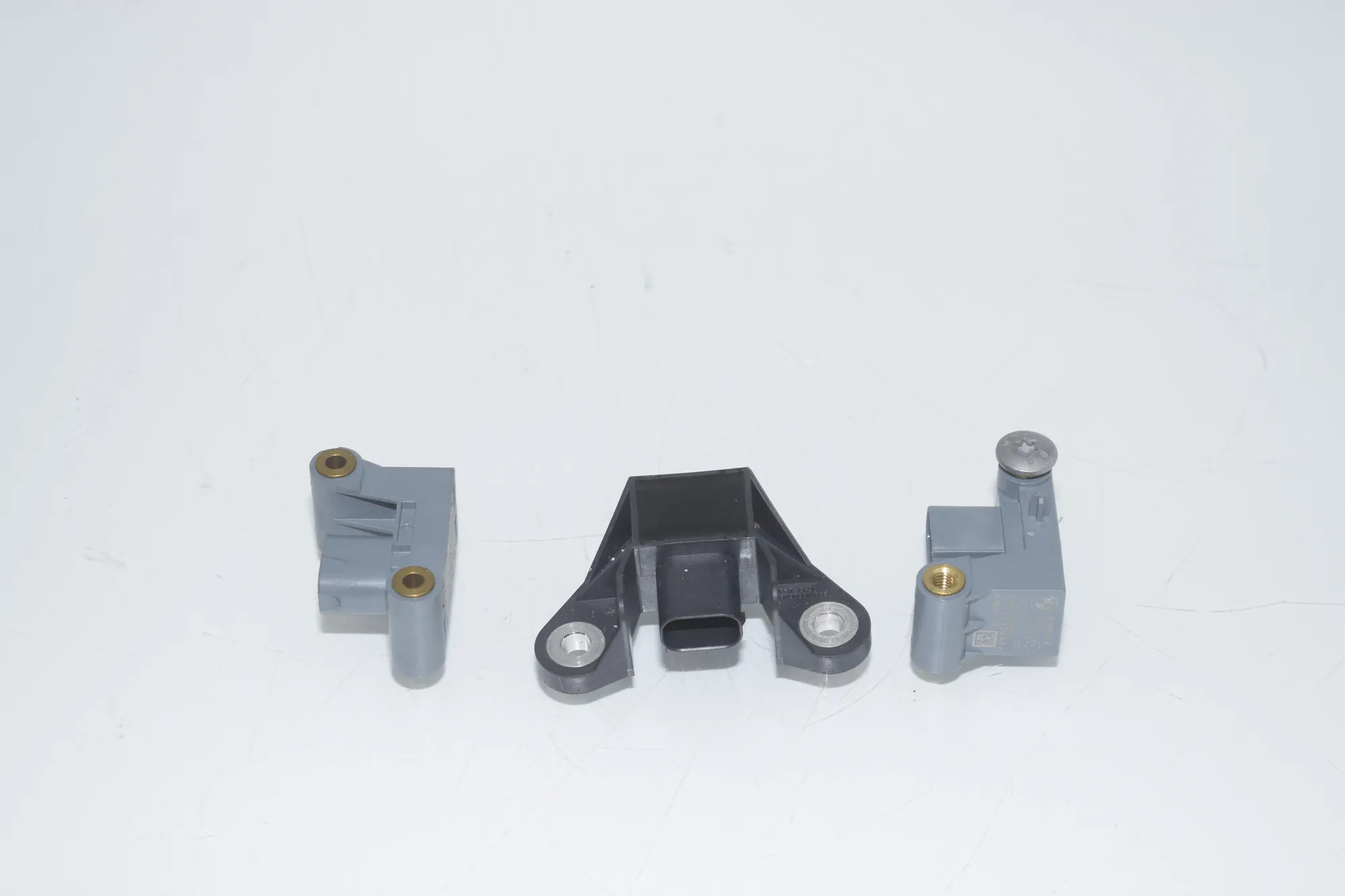 Front Left Impact Sensor – OEM 9159310 · BMW 5 Gran Turismo (F07) 530 d 2009