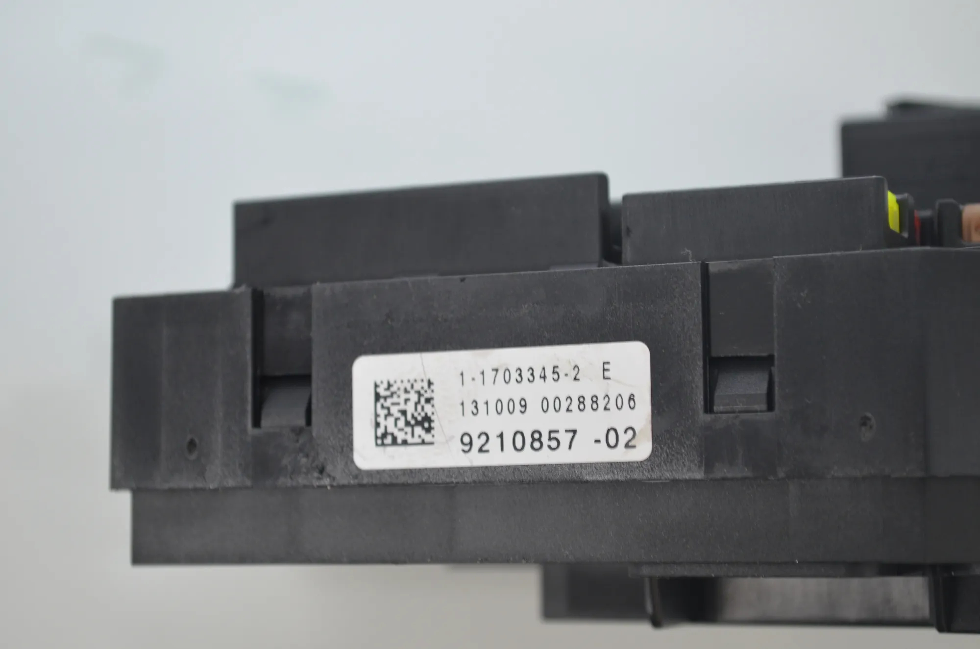 Fuse Box – OEM 9210857 · BMW 5 Gran Turismo (F07) 530 d 2009 – 8