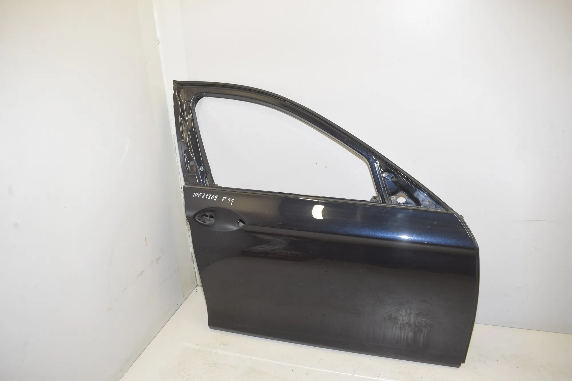 Front Right Door – OEM 000 · BMW 5 Touring (F11) M 550 d xDrive 2012 – 2