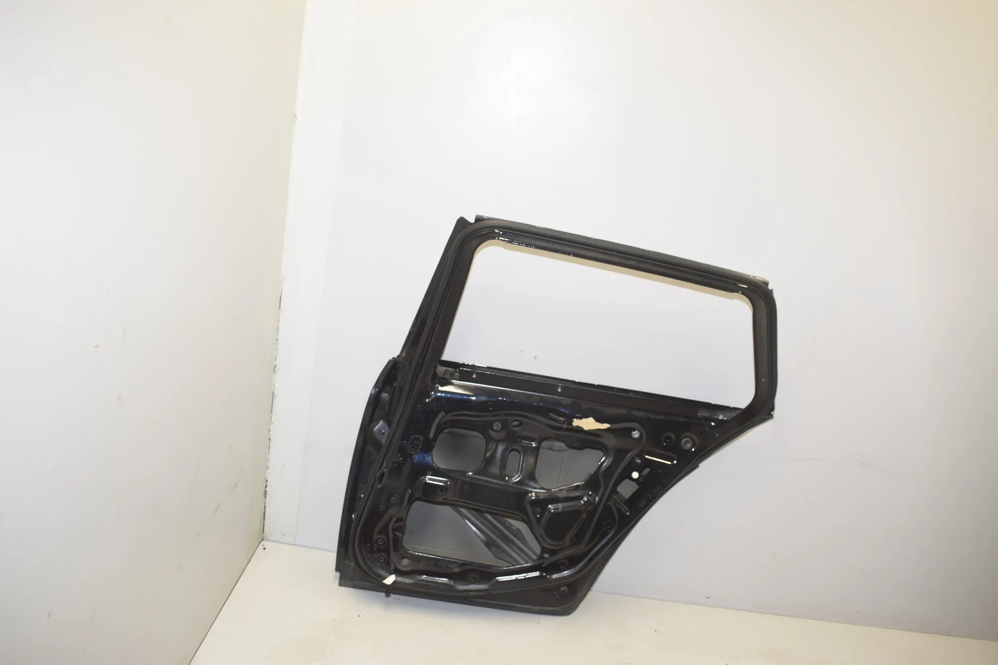 Rear Right Door – OEM 000 · BMW 5 Touring (F11) M 550 d xDrive 2012 – 5